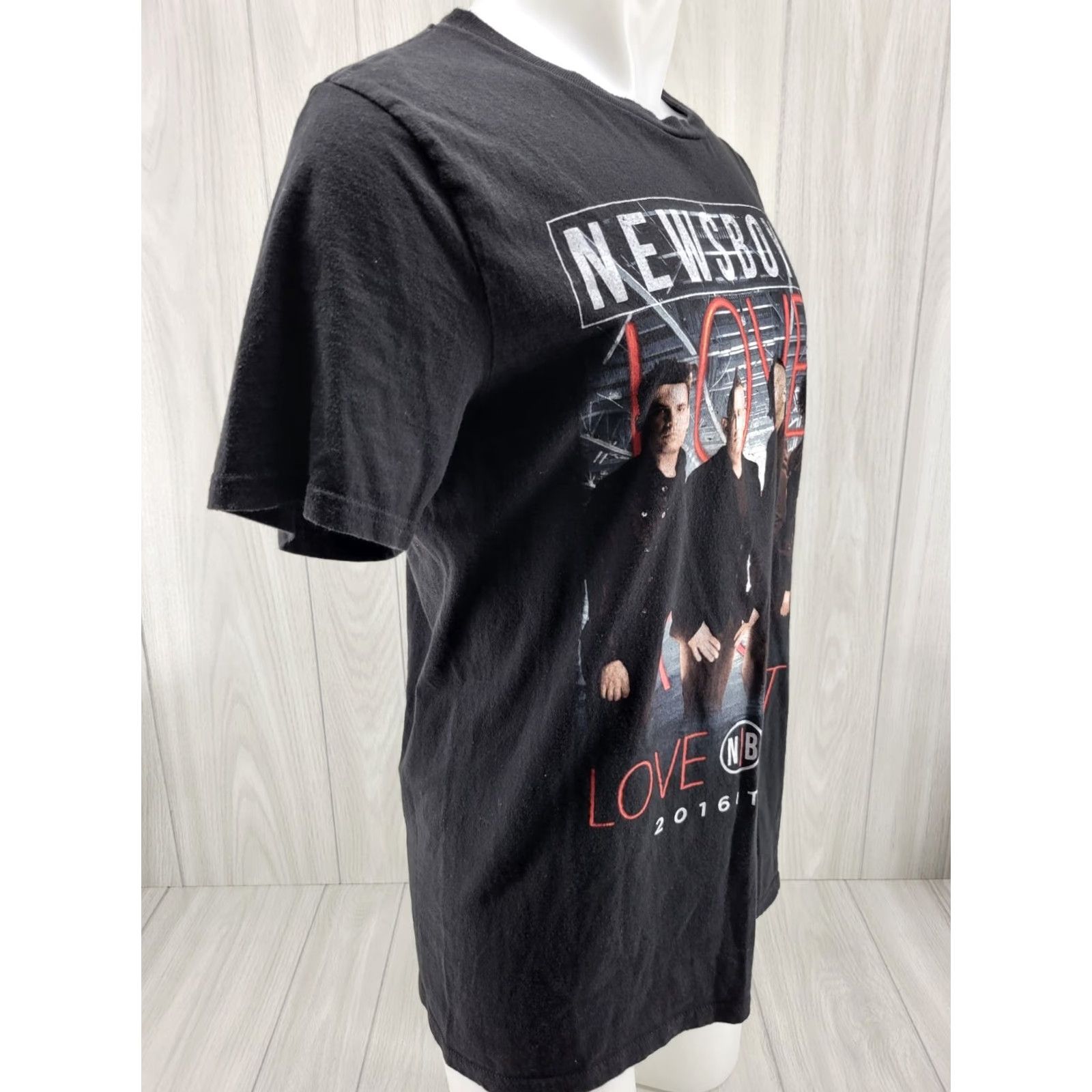 Vintage Newsboys Love Riot Tour 2016 T Shirt M Mens Black Size US M / EU 48-50 / 2 - 4 Thumbnail