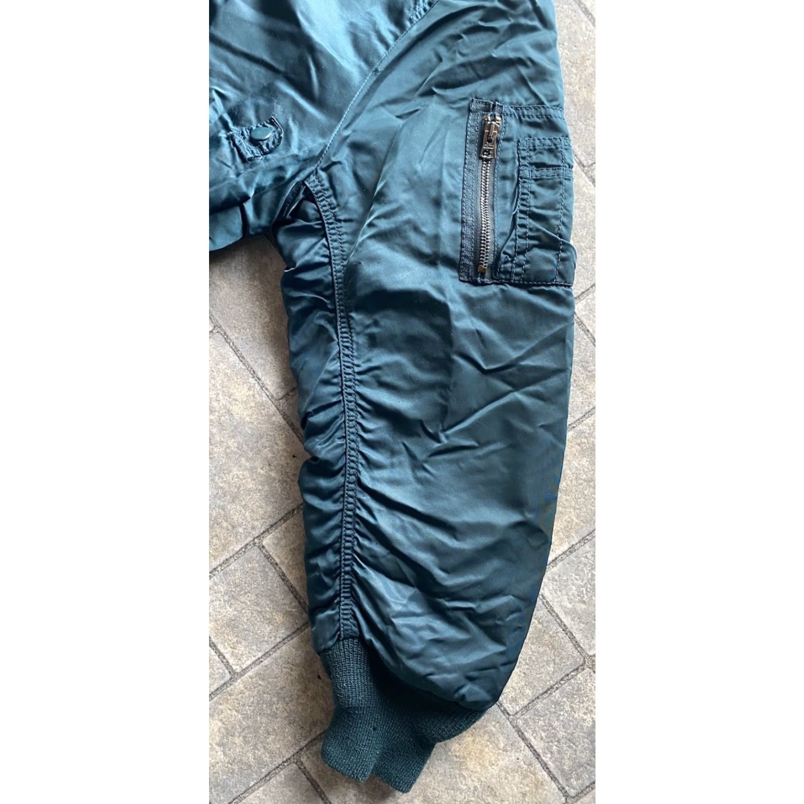 Vintage Alpha Industries Flying Jacket Flight Flyers Green Men’s Large Missing Collar Mens Size US L / EU 52-54 / 3 - 7 Thumbnail