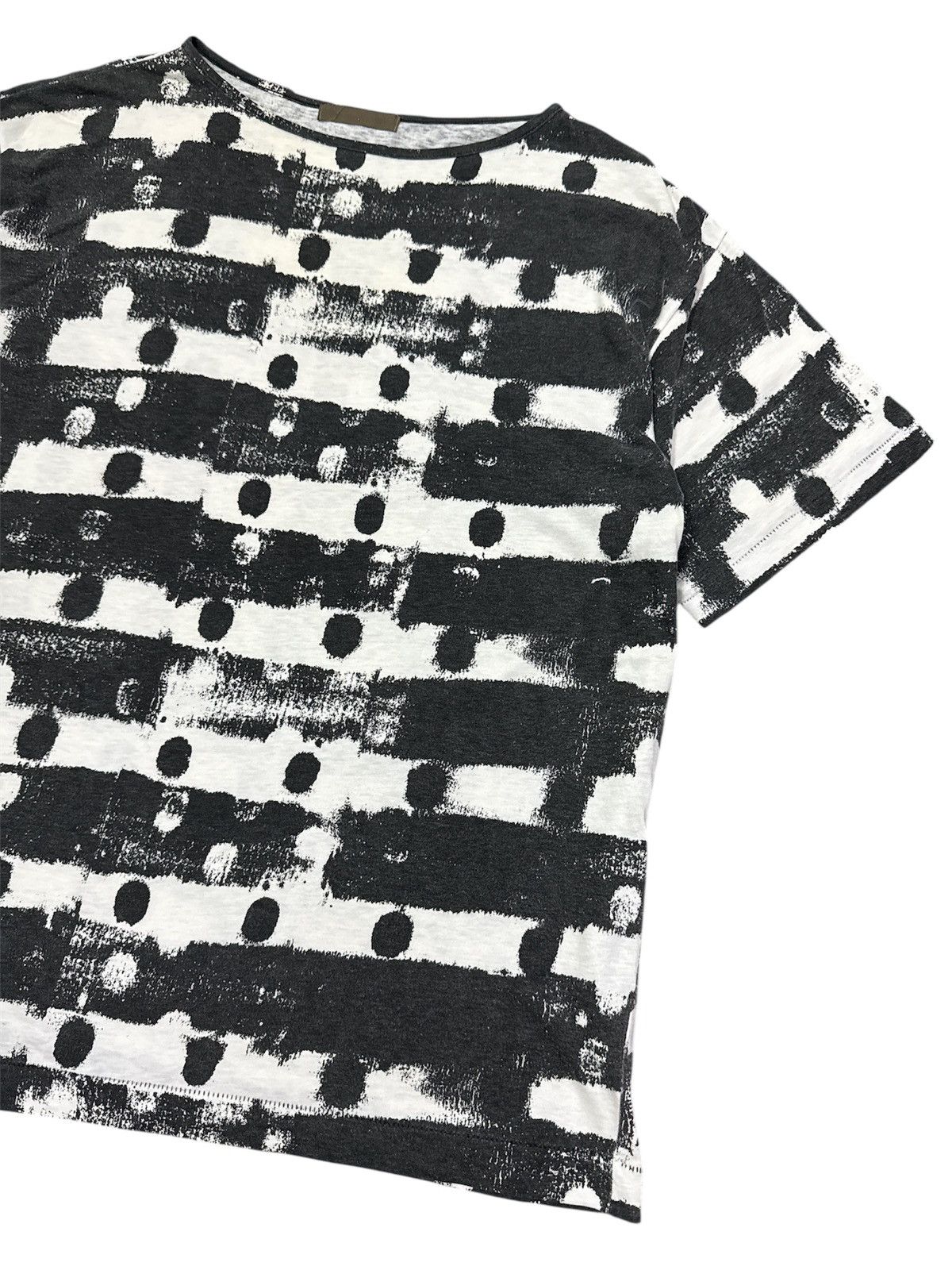 Yohji Yamamoto Yohji Yamamoto Polka Dot Tee Size US M / EU 48-50 / 2 - 2 Thumbnail