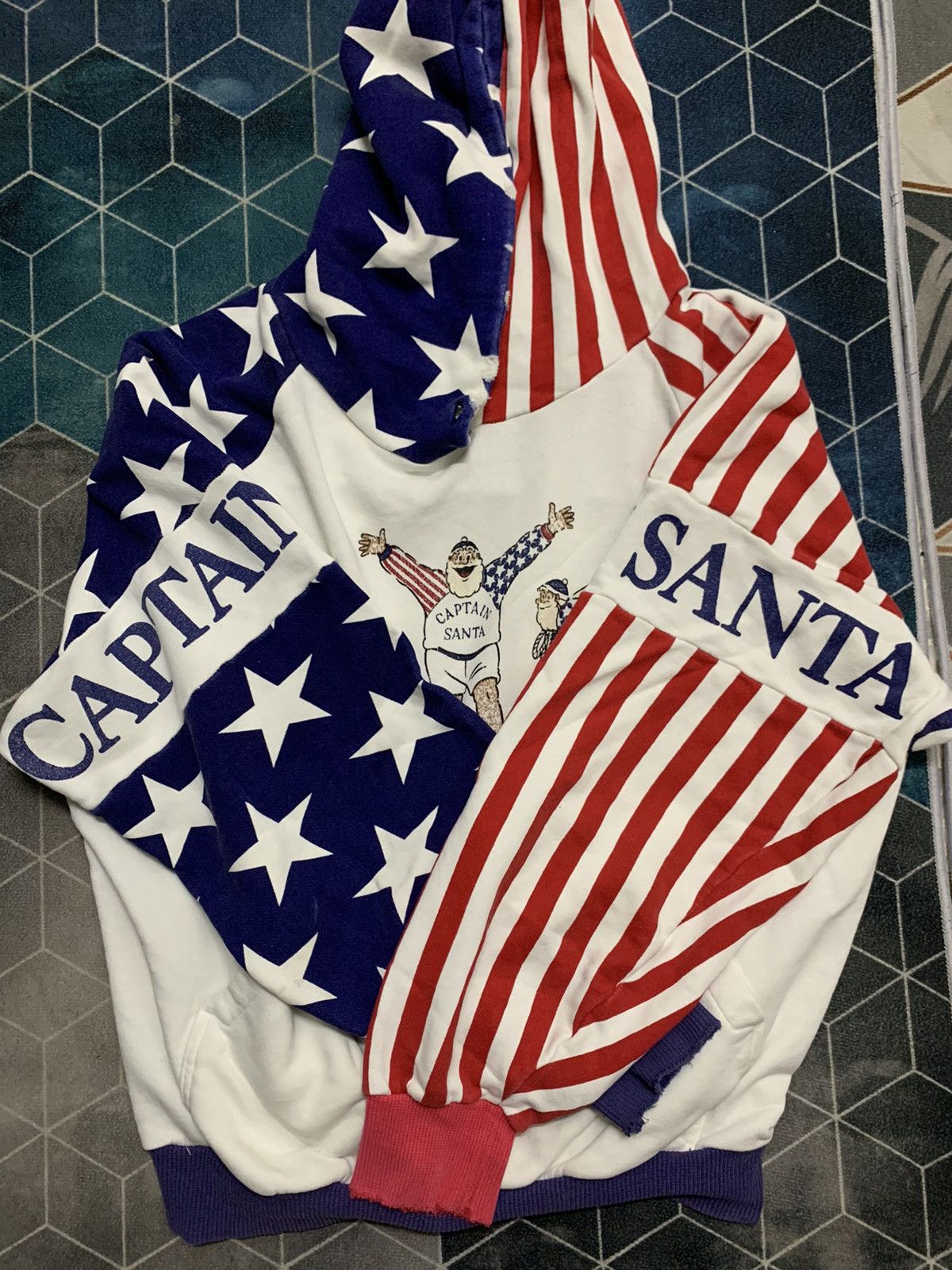 Vintage VINTAGE CAPTAIN SANTA 1985 USA FLAG HOODIE Size US M / EU 48-50 / 2 - 12 Thumbnail