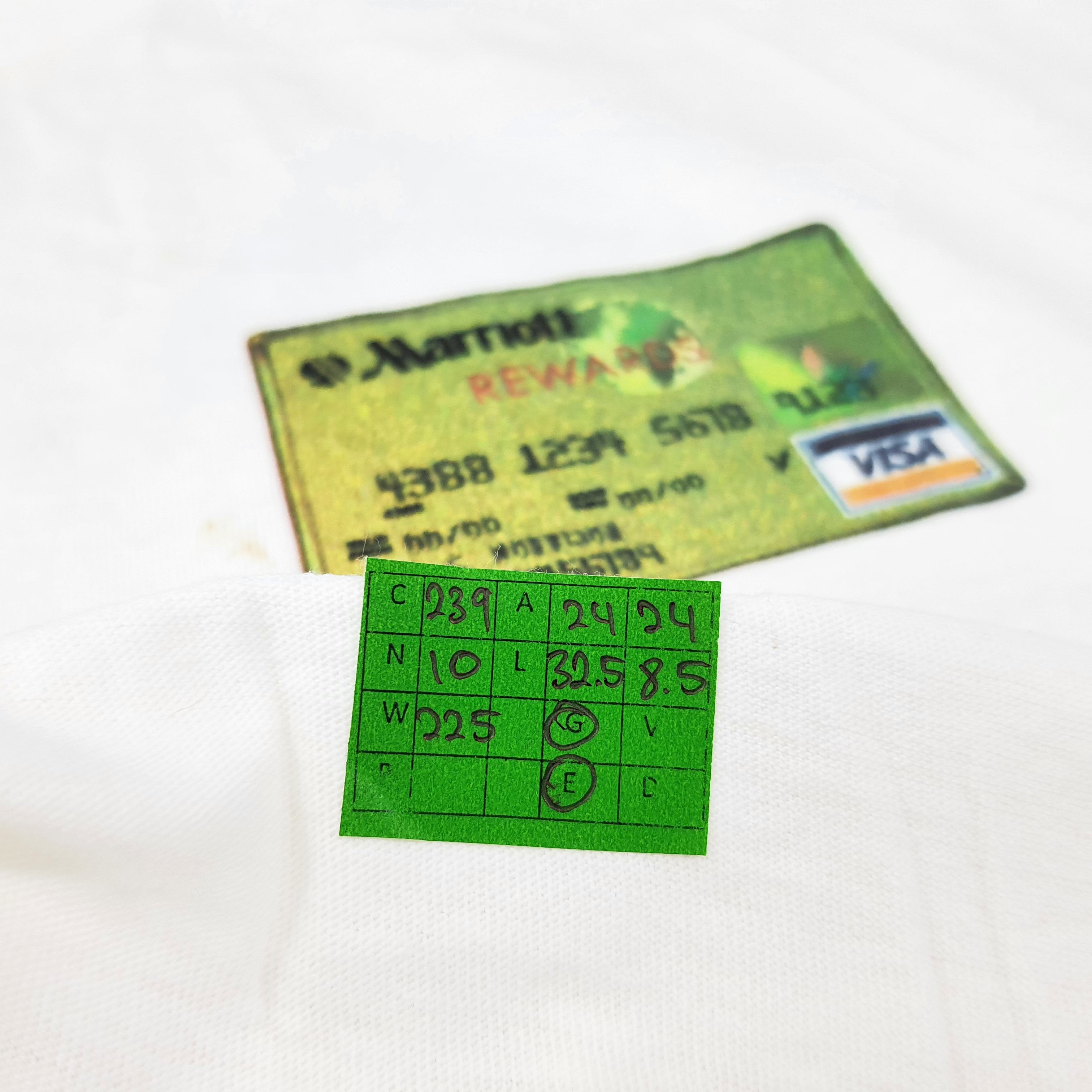 Delta Vintage Marriott Rewards VISA Travel Tshirt C239N10 Size US XL / EU 56 / 4 - 8 Thumbnail