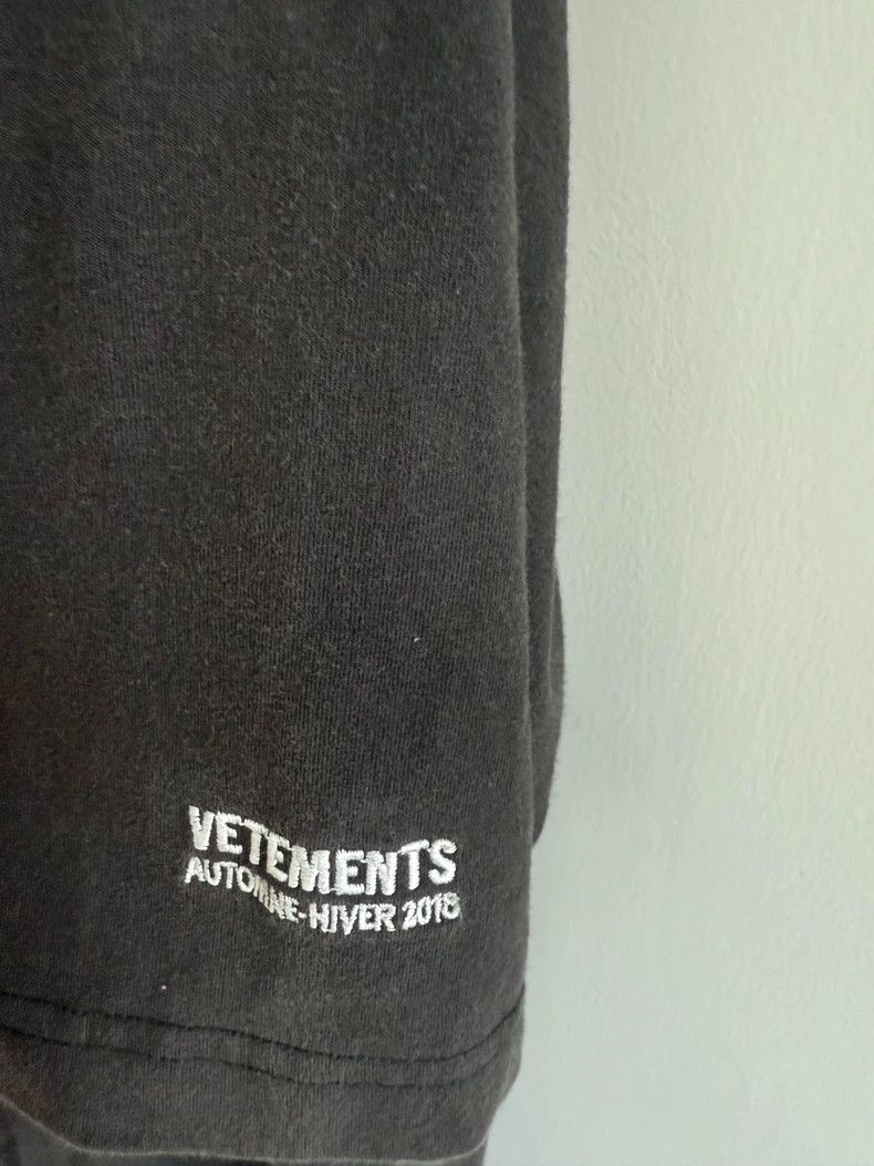Vetements vetements Devil Short Sleeve Size US XS / EU 42 / 0 - 4 Thumbnail