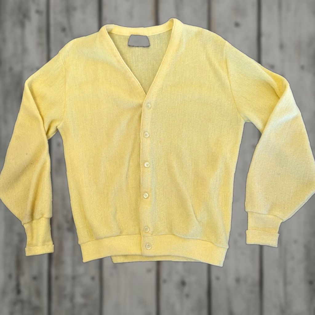 VINTAGE Jantzen Cardigan SweatER Men's L Yellow Knit V-Neck 80s Cardigan USA Made