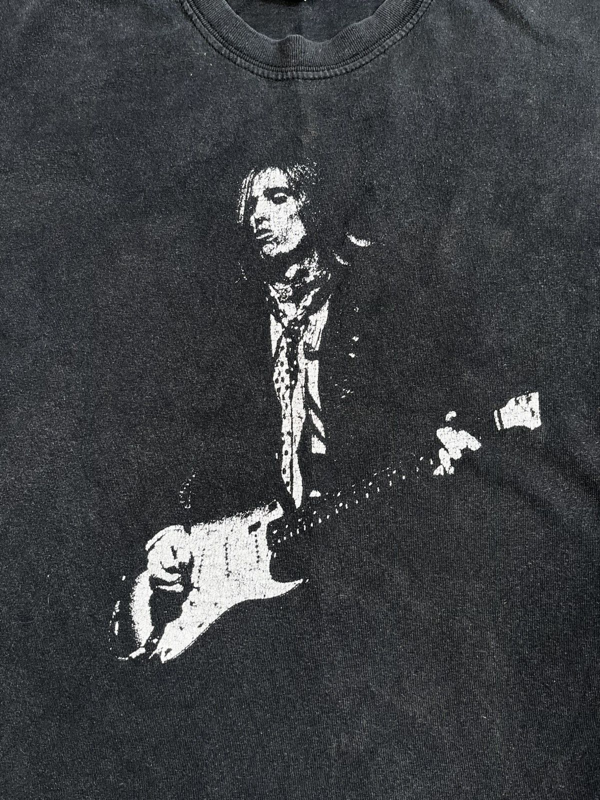 Band Tees Vintage Y2K Tom Petty faded band tee big logo style size L Size US L / EU 52-54 / 3 - 4 Thumbnail