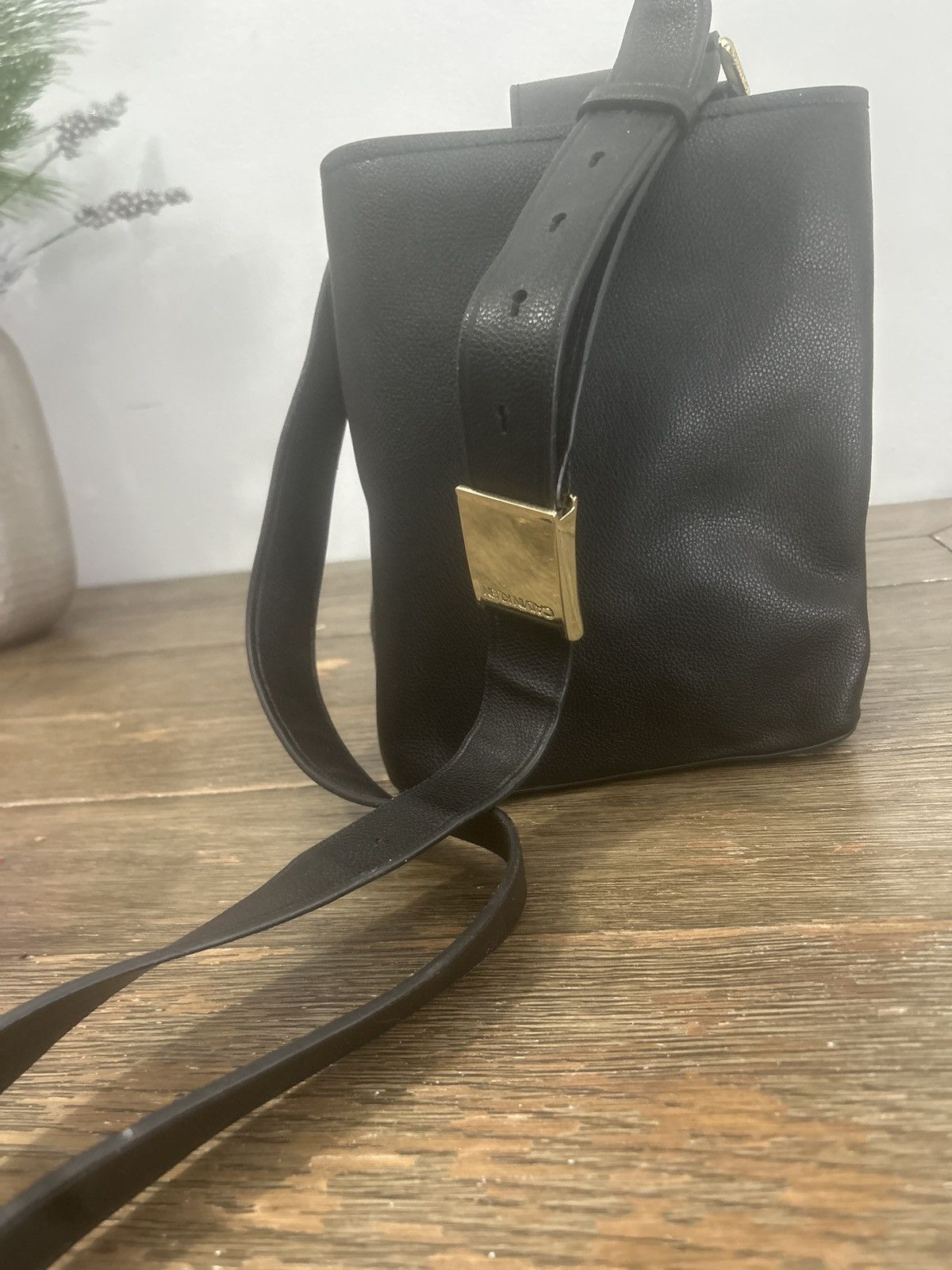 Calvin Klein s a Calvin Klein leather bucket-style bag Size ONE SIZE - 5 Thumbnail