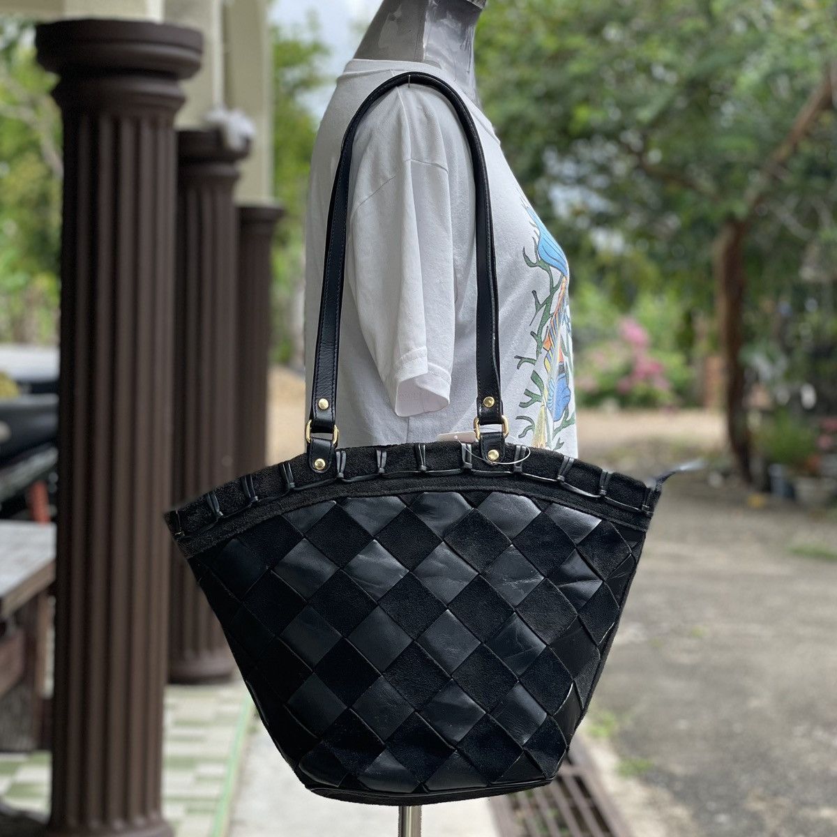 Vintage WOVEN LEATHER TOTE/SHOULDER BAG Size ONE SIZE - 2 Thumbnail