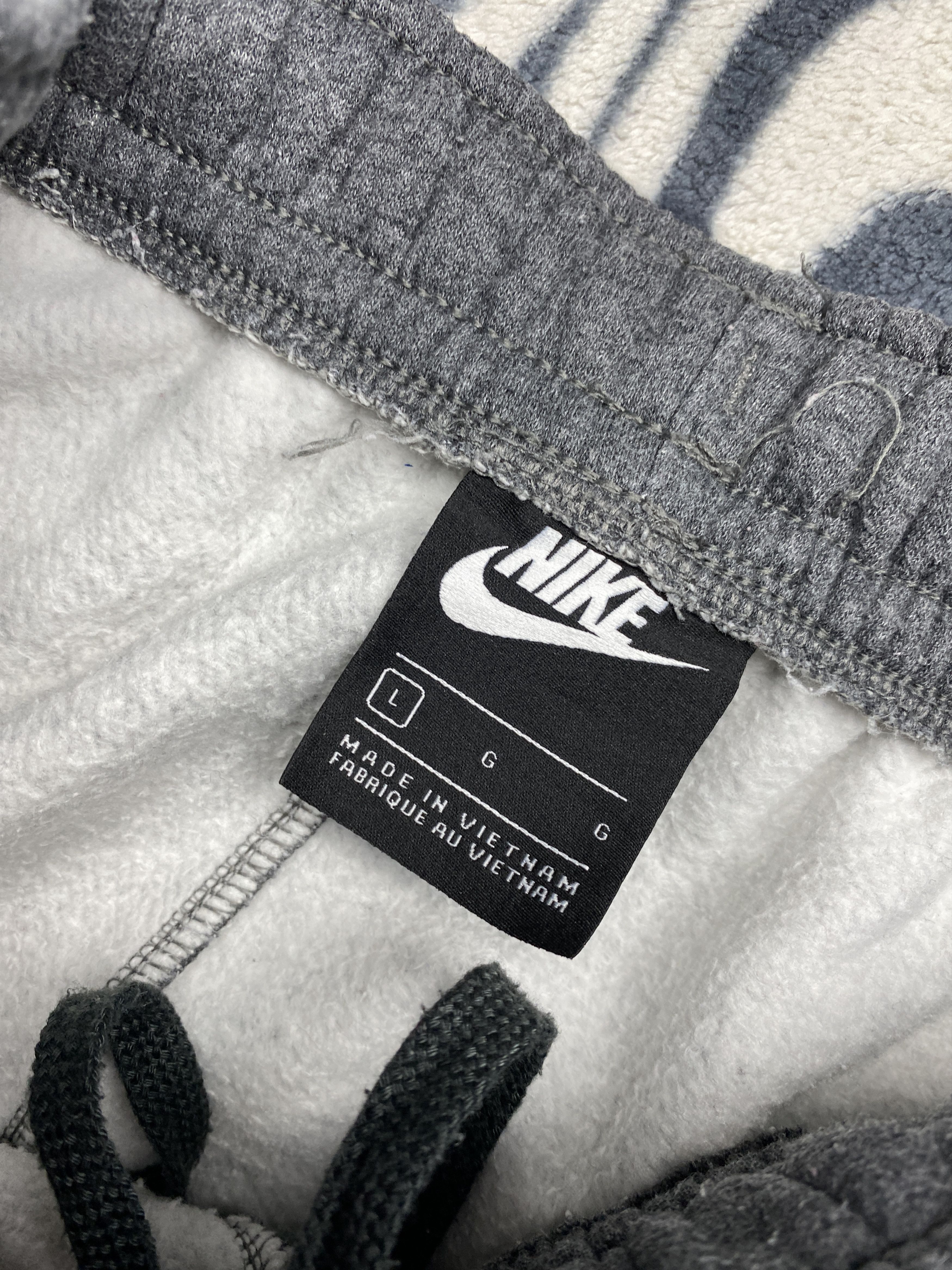 Nike Nike Mens Baggy Cargo Sweatpants Y2K Pants Size US 34 / EU 50 - 4 Thumbnail
