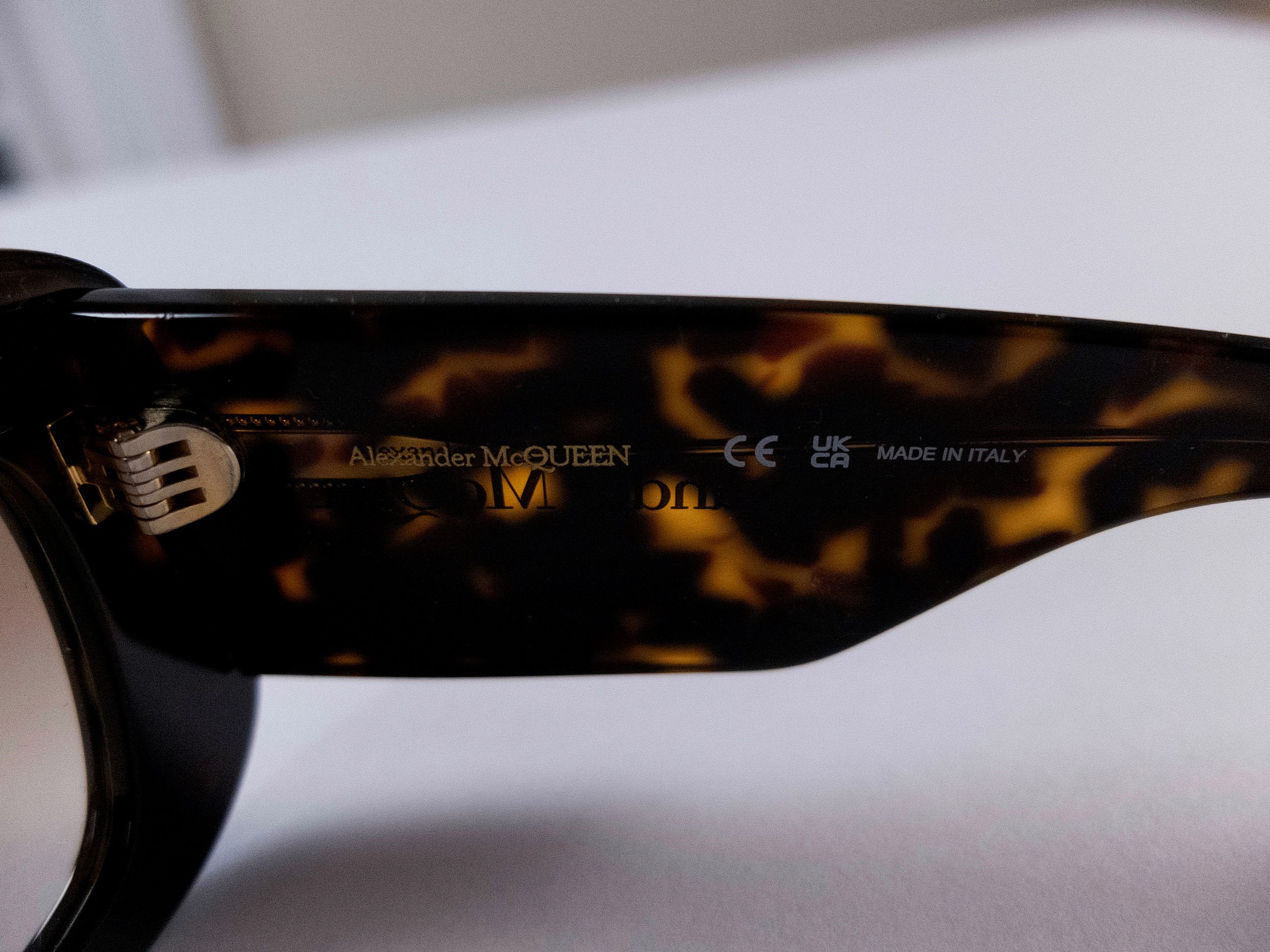 Alexander McQueen ALEXANDER MCQUEEN tortoise oversize cats eye sunglasses Size ONE SIZE - 9 Thumbnail