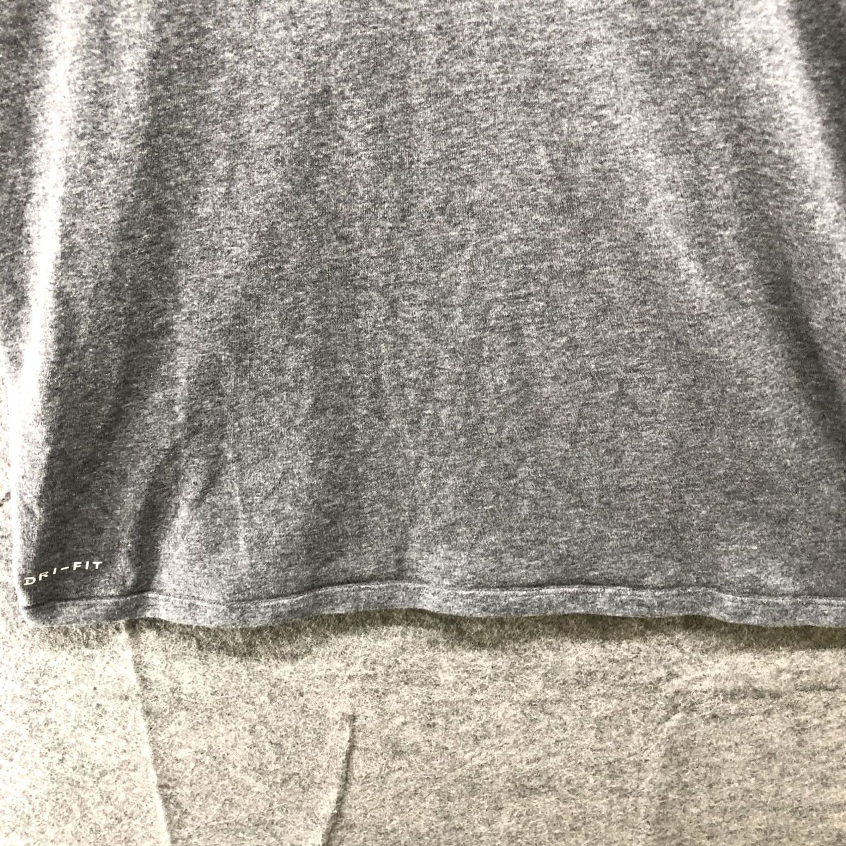 Nike Nike Tee Mens XL Short Sleeve Gray Athletic Cut Crewneck Active Dri-Fit Swoosh Size US 36 / EU 52 - 4 Thumbnail