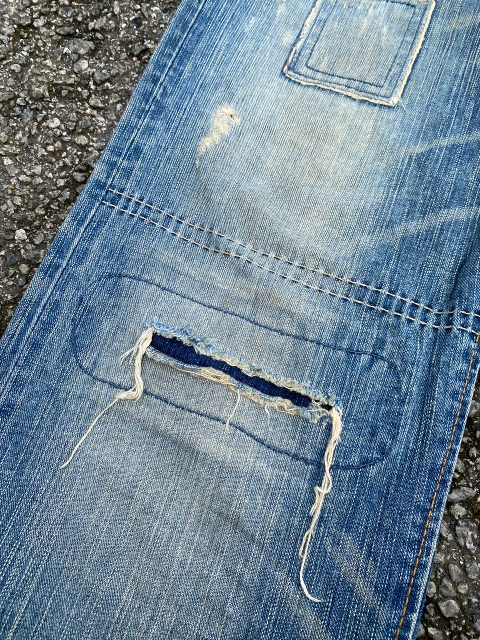 Edwin VINTAGE EDWIN EXCLUSIVE VINTAGE PATCHWORK DISTRESSED DENIM Size US 31 - 16 Thumbnail