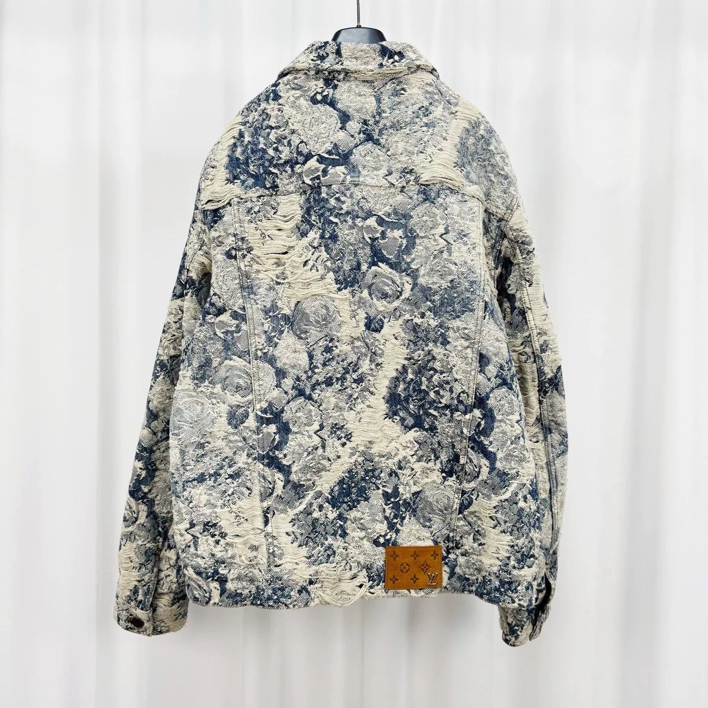 Louis Vuitton Louis Vuitton Distressed Floral Denim Jacket Size US L / EU 52-54 / 3 - 2 Thumbnail