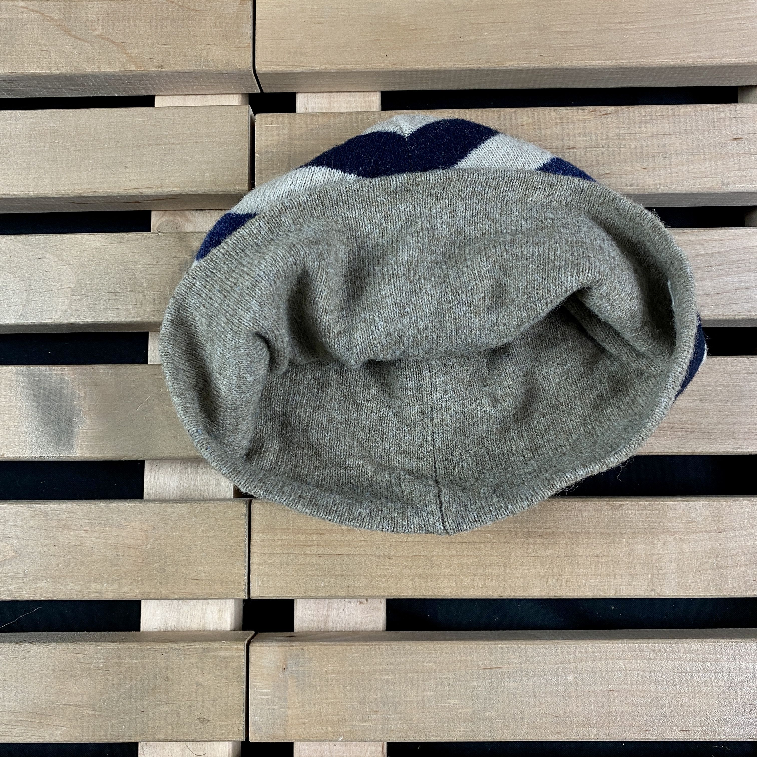 Lacoste Vintage Two Sided Hat Lacoste Big Logo Size ONE SIZE - 6 Thumbnail