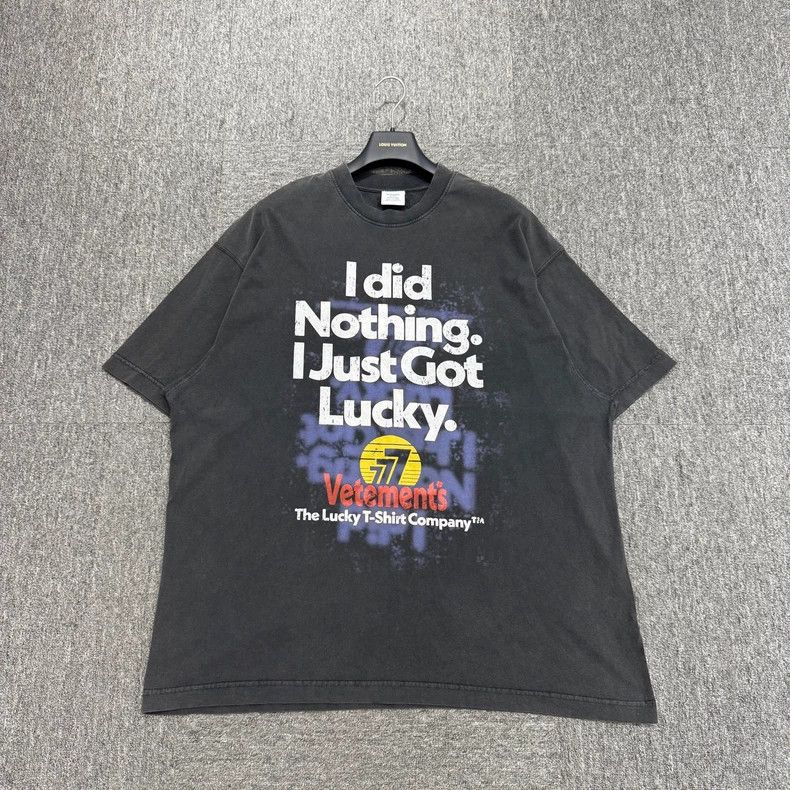 Vetements Vetements Washed Aged Printed Short Sleeve Size US S / EU 44-46 / 1 - 1 Thumbnail