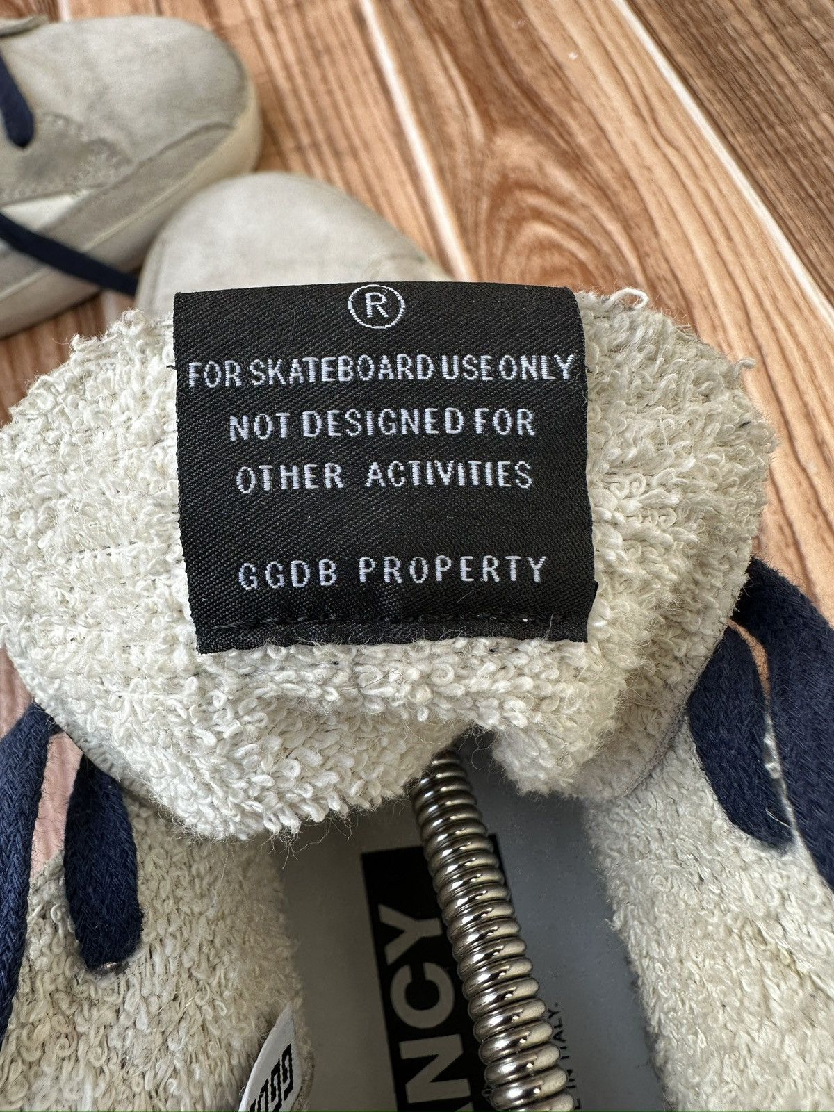 Golden Goose Golden Goose Francy Graffiti Print Leather Sneaks Size US 10 / EU 43 - 17 Thumbnail