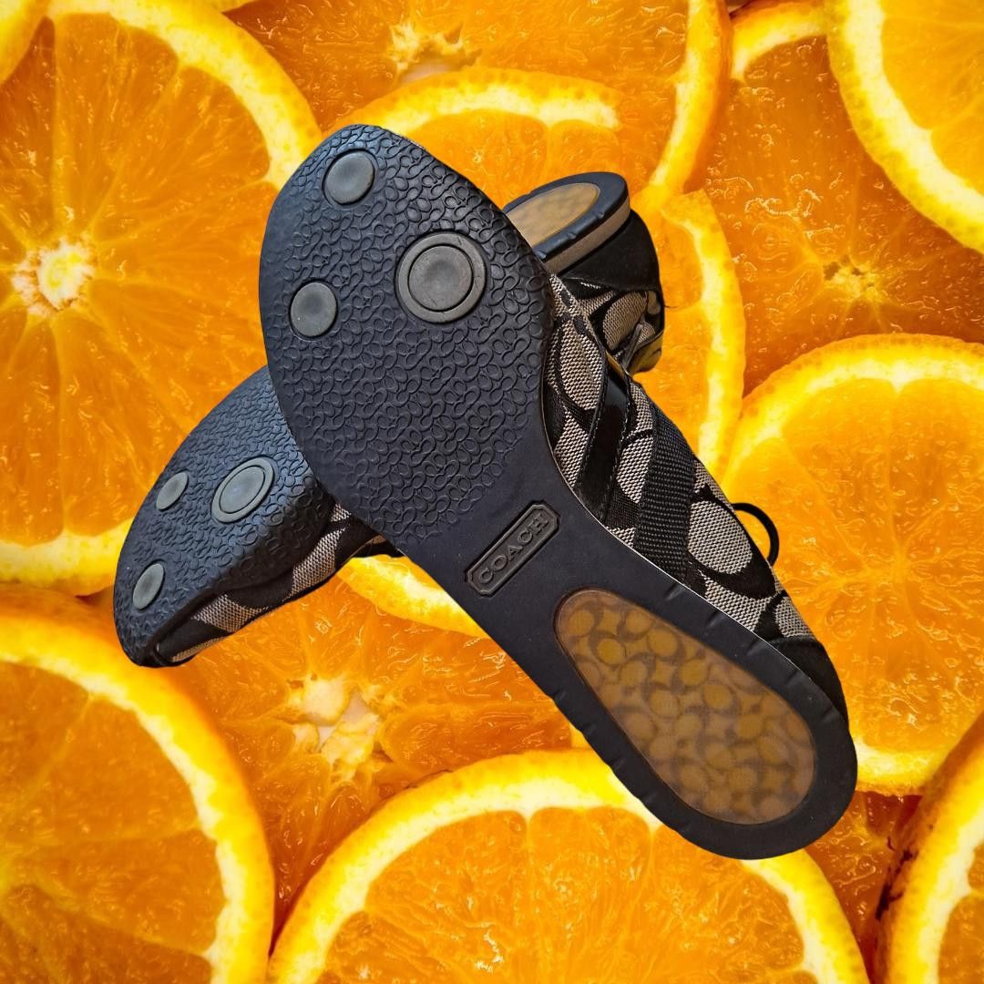Coach Coach Black and Tan Monogram Katelyn Shoes Size 5M Size ONE SIZE - 7 Thumbnail