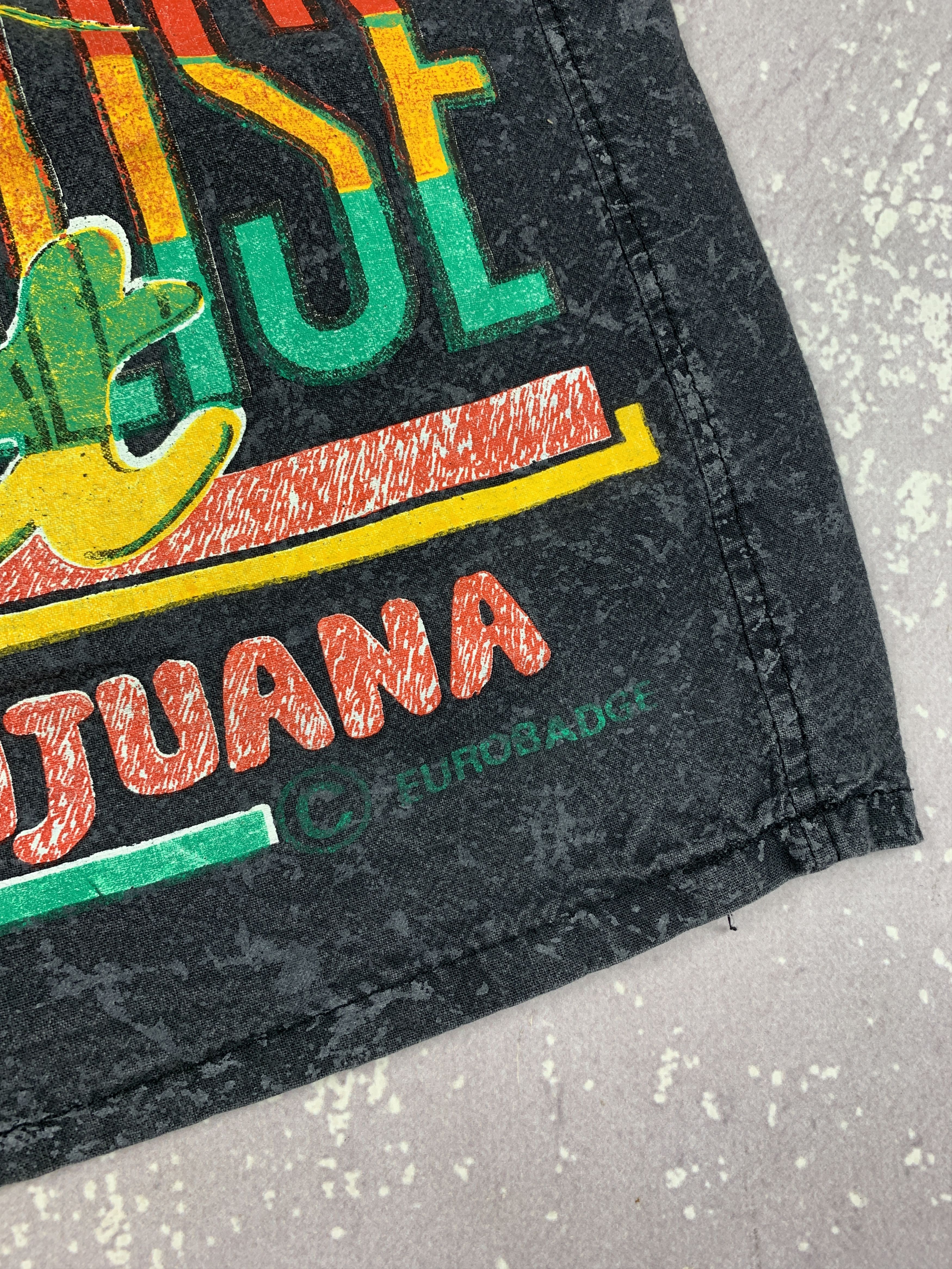 Vintage Vintage RARE Marijuana Weed 4/20 Legalize Shorts Size US 34 / EU 50 - 4 Thumbnail