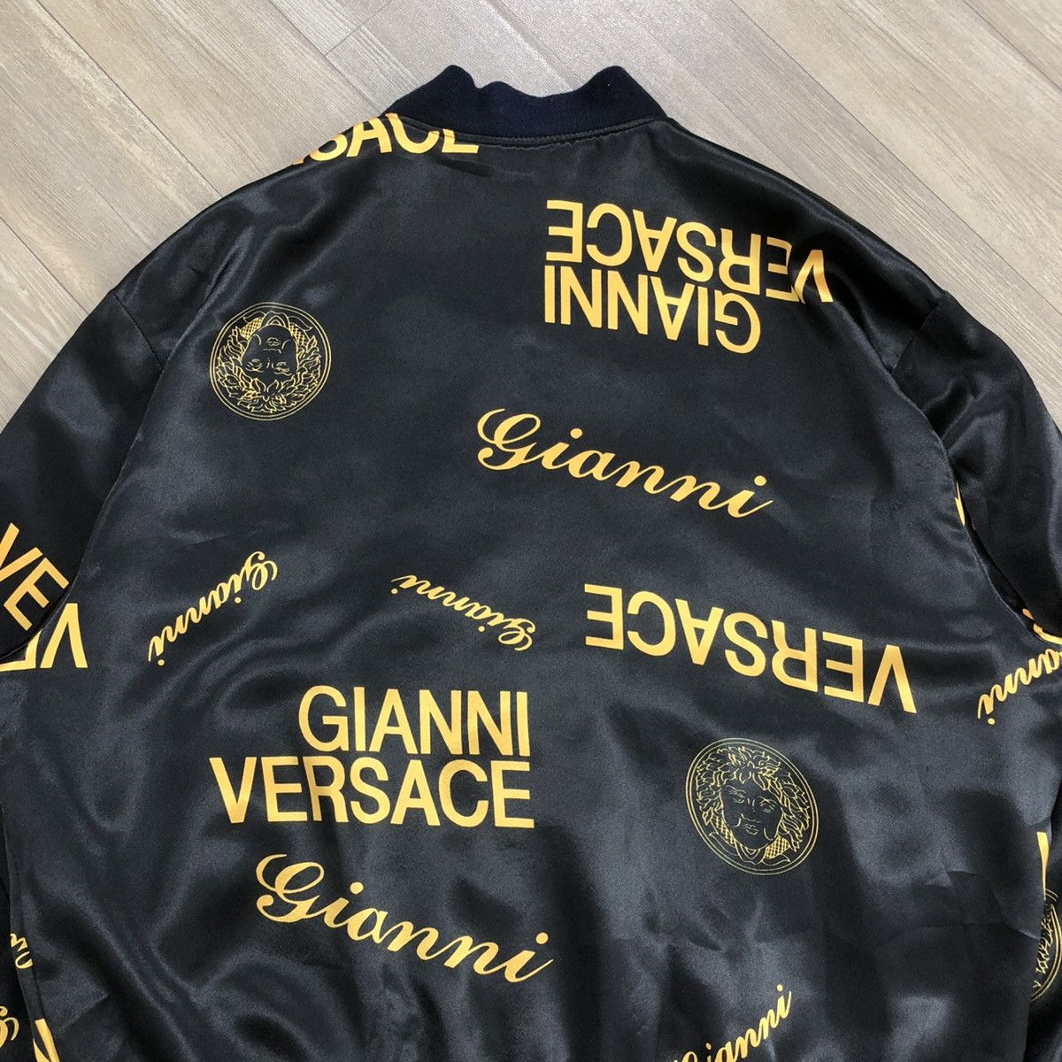 Versace 🇮🇹Gianni Versace Jeans Couture Medusa Reversible Silk Jacket Size US L / EU 52-54 / 3 - 10 Thumbnail