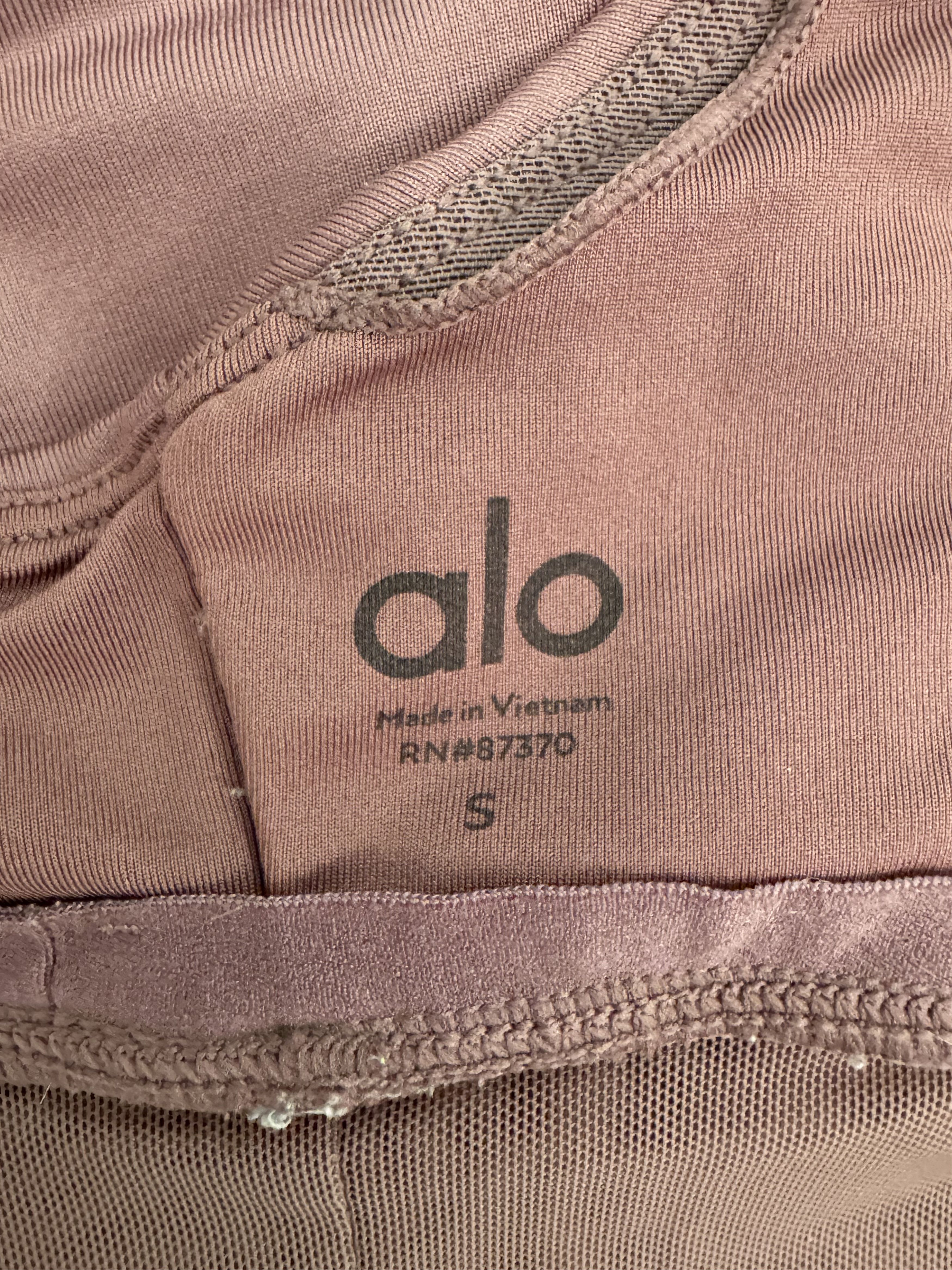 Alo Yoga Alo Yoga Lavish Bra - Rosewood, Small Size ONE SIZE - 5 Thumbnail