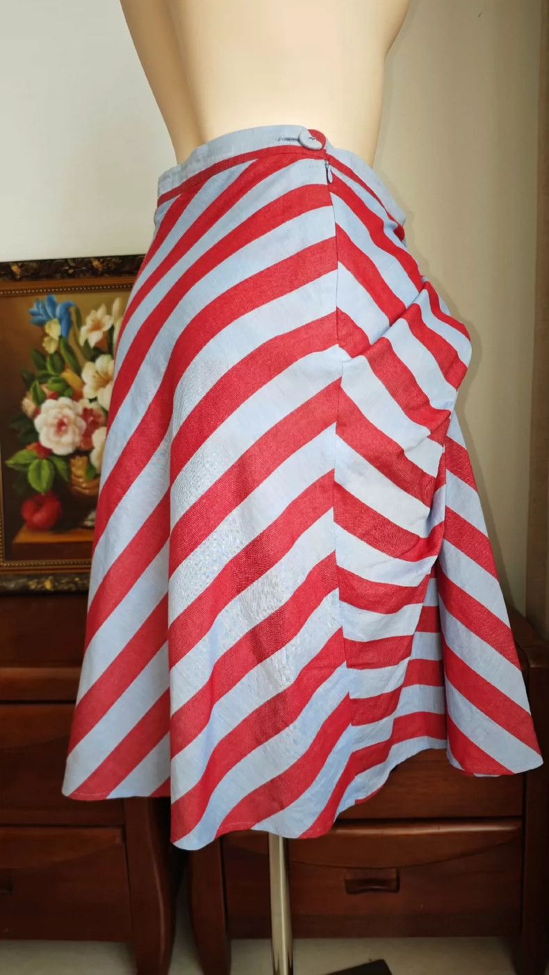 Vivienne Westwood Vivienne Westwood A beautiful half-length dress Size S / US 4 / IT 40 - 5 Thumbnail