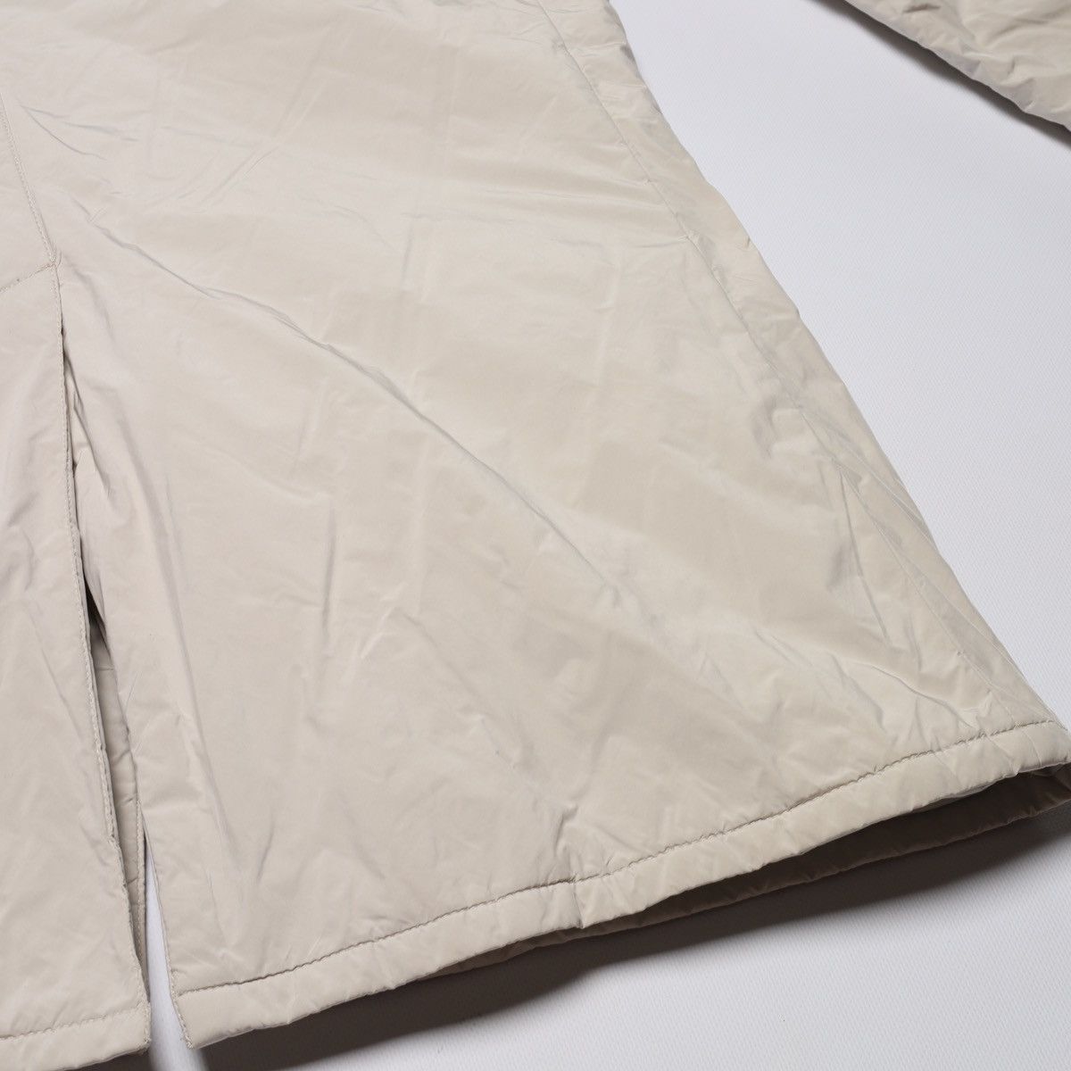 Prada Prada White Milk Puffer Jacket Coat Parka Size XL / US 12-14 / IT 48-50 - 17 Thumbnail