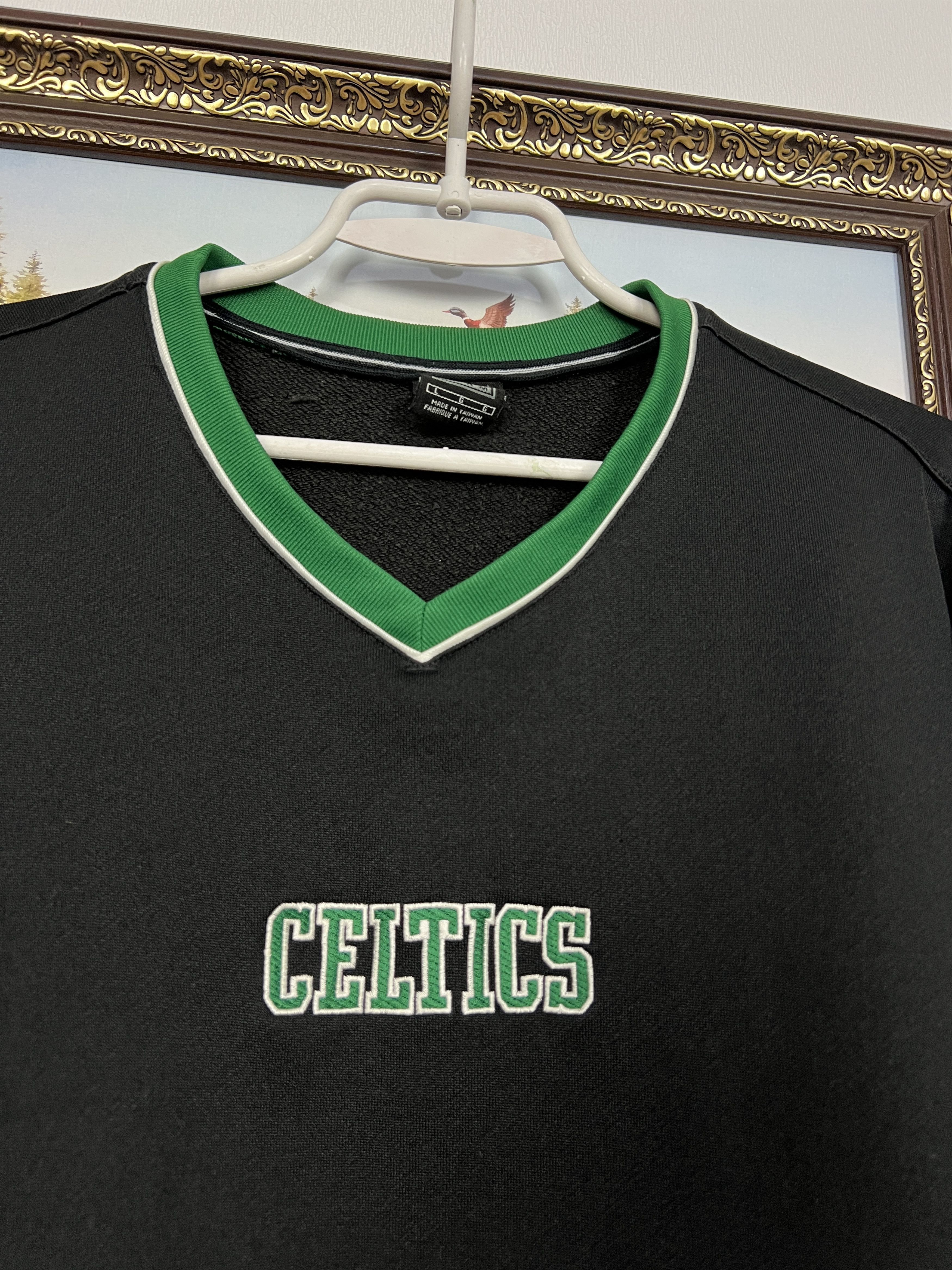 Nike Boston Celtics Warm Up Pre Match Sweatshirt NBA Crewneck Size US L / EU 52-54 / 3 - 3 Thumbnail