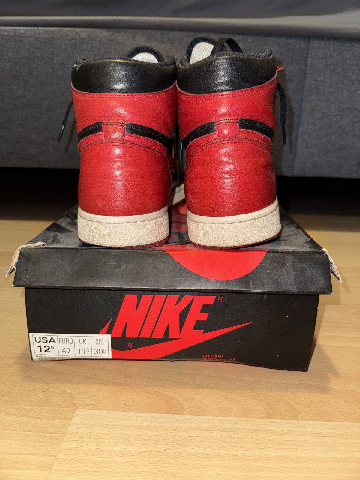 Jordan Brand × Nike Nike Air Jordan 1 Retro High OG Bred Size US 12.5 / EU 45-46 - 4 Thumbnail