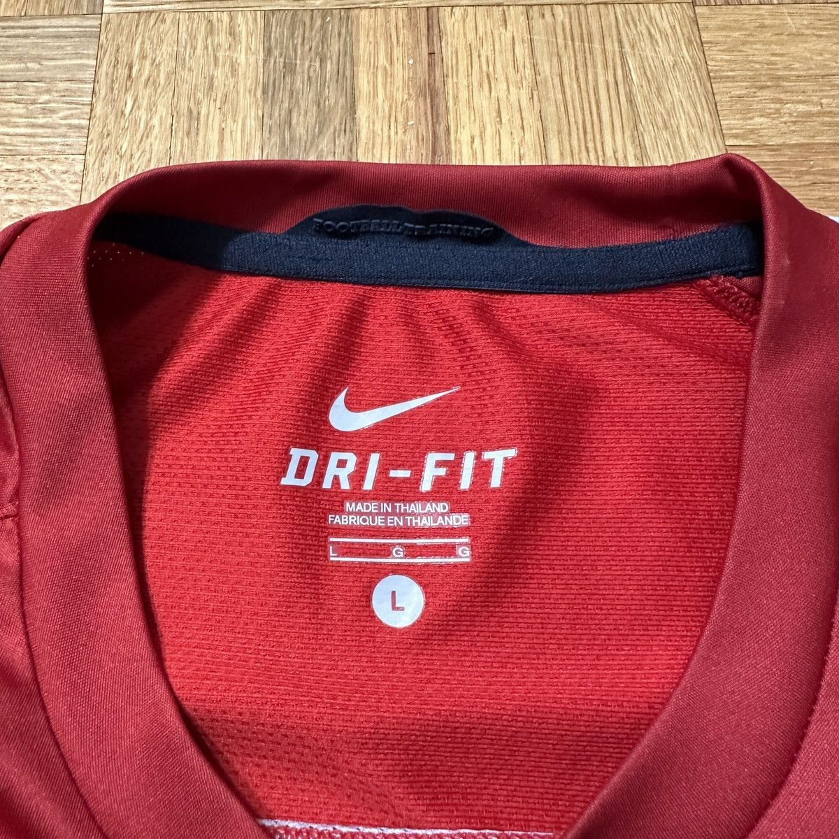 Nike United States soccer training top Size US L / EU 52-54 / 3 - 5 Thumbnail