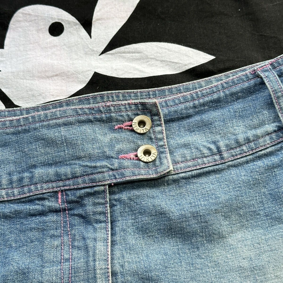 Beauty Beast × Japanese Brand Vintage Micro Mini Pleated Denim Contrast Stitching Skirt Size 34" / US 12 / IT 48 - 4 Thumbnail
