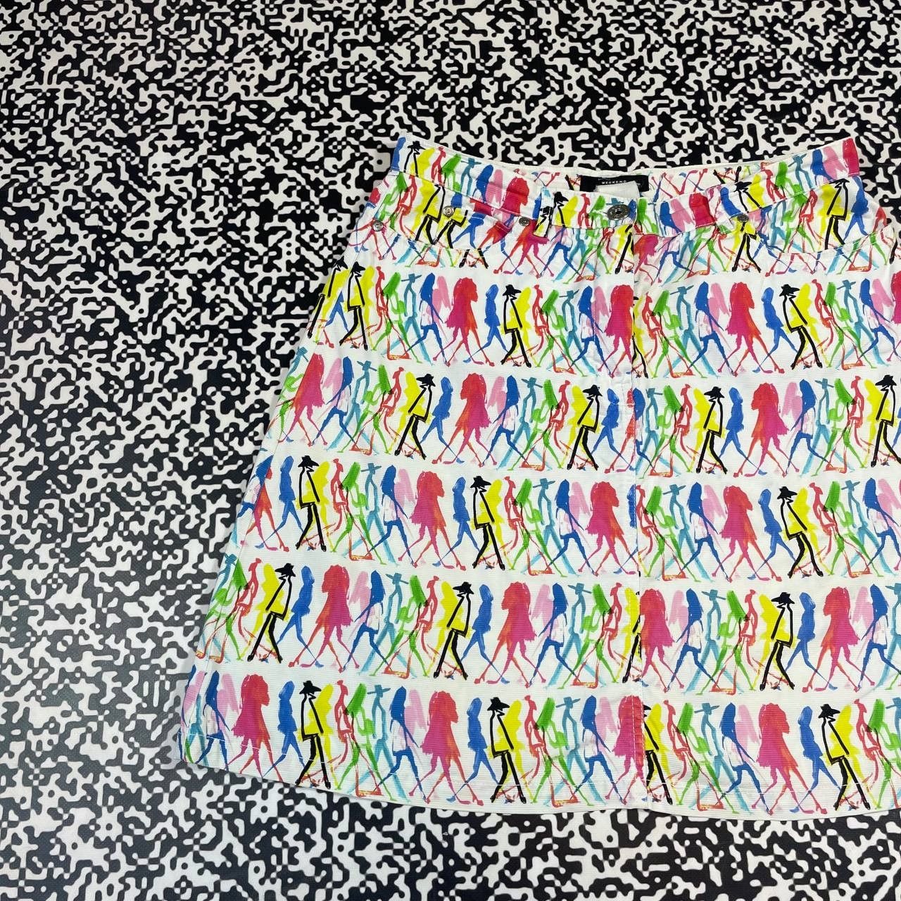 Weekend Max Mara Vintage Y2K Max Mara Weekend Retro Logo Luxury Midi Skirt Size 28" / US 6 / IT 42 - 6 Thumbnail