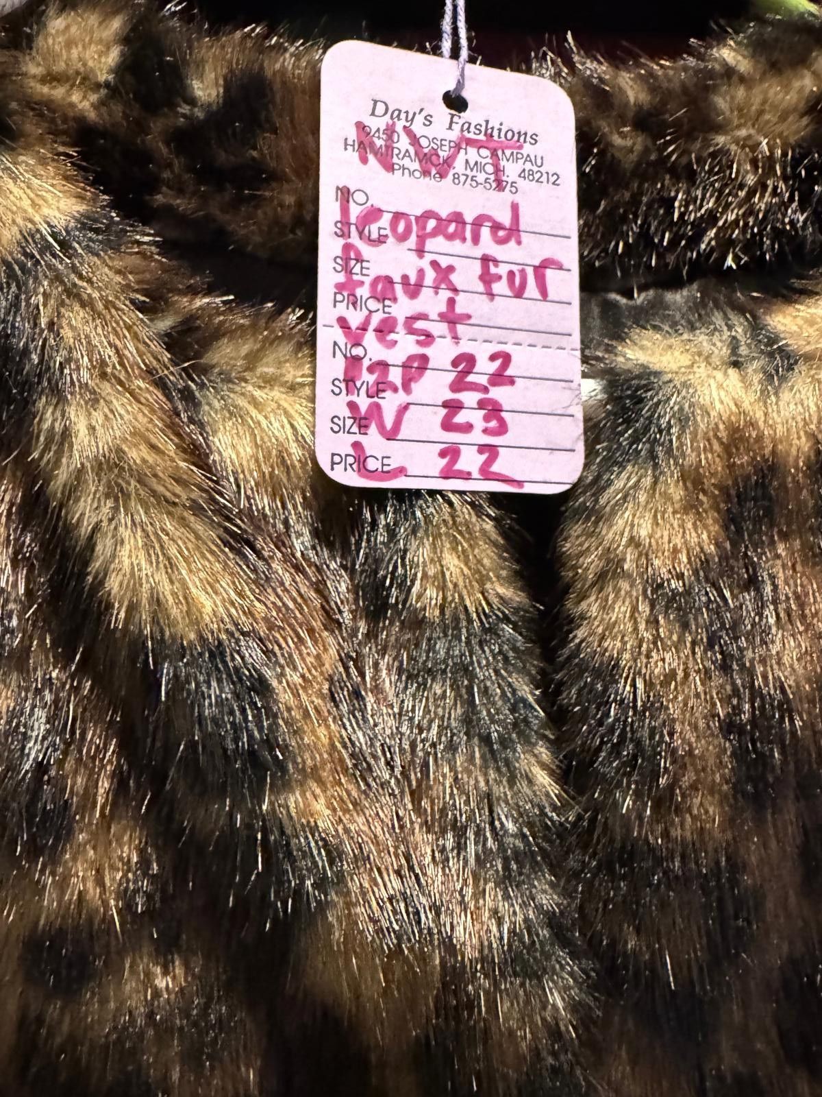 Elie Tahari Leopard print for vest NWT size Large Size L / US 10 / IT 46 - 3 Thumbnail
