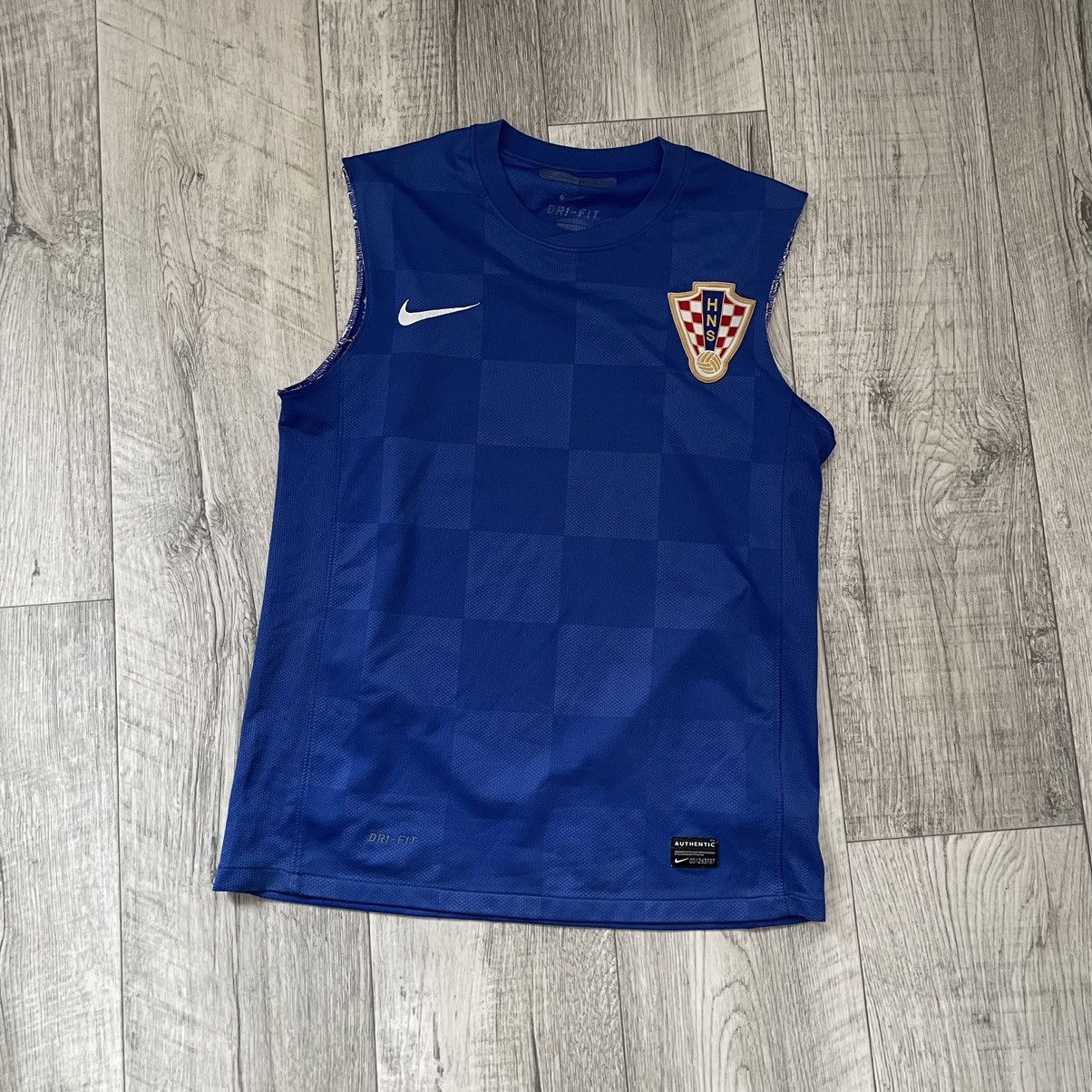 Nike Hrvatska CROATIA jersey navy tee shirt soccer Size US S / EU 44-46 / 1 - 1 Thumbnail