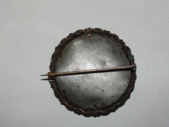Designer Brass Victorian Round Mourning Hair Pin Size ONE SIZE - 2 Thumbnail