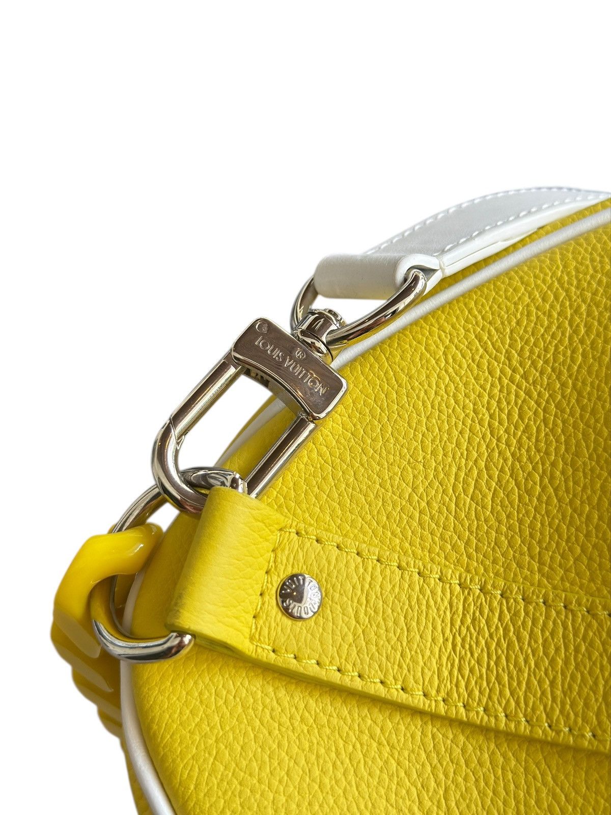 Louis Vuitton Louis Vuitton Keepall Bandouliere 50 Yellow Duffle Bag Size ONE SIZE - 9 Thumbnail