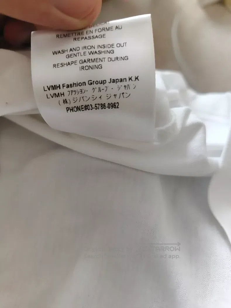 Givenchy Givenchy Distressed Letter Logo White Short Sleeve Size US M / EU 48-50 / 2 - 5 Thumbnail
