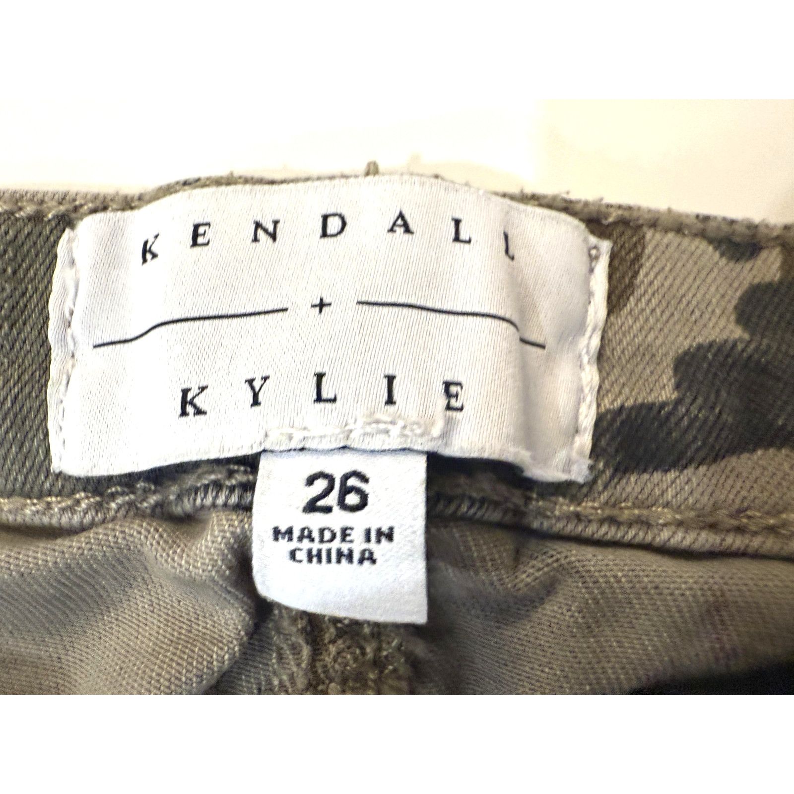Kendall And Kylie Kendall + Kylie Jeans Womens 26 Camouflage Skinny Stretch Size 26" / US 2 / IT 38 - 2 Thumbnail