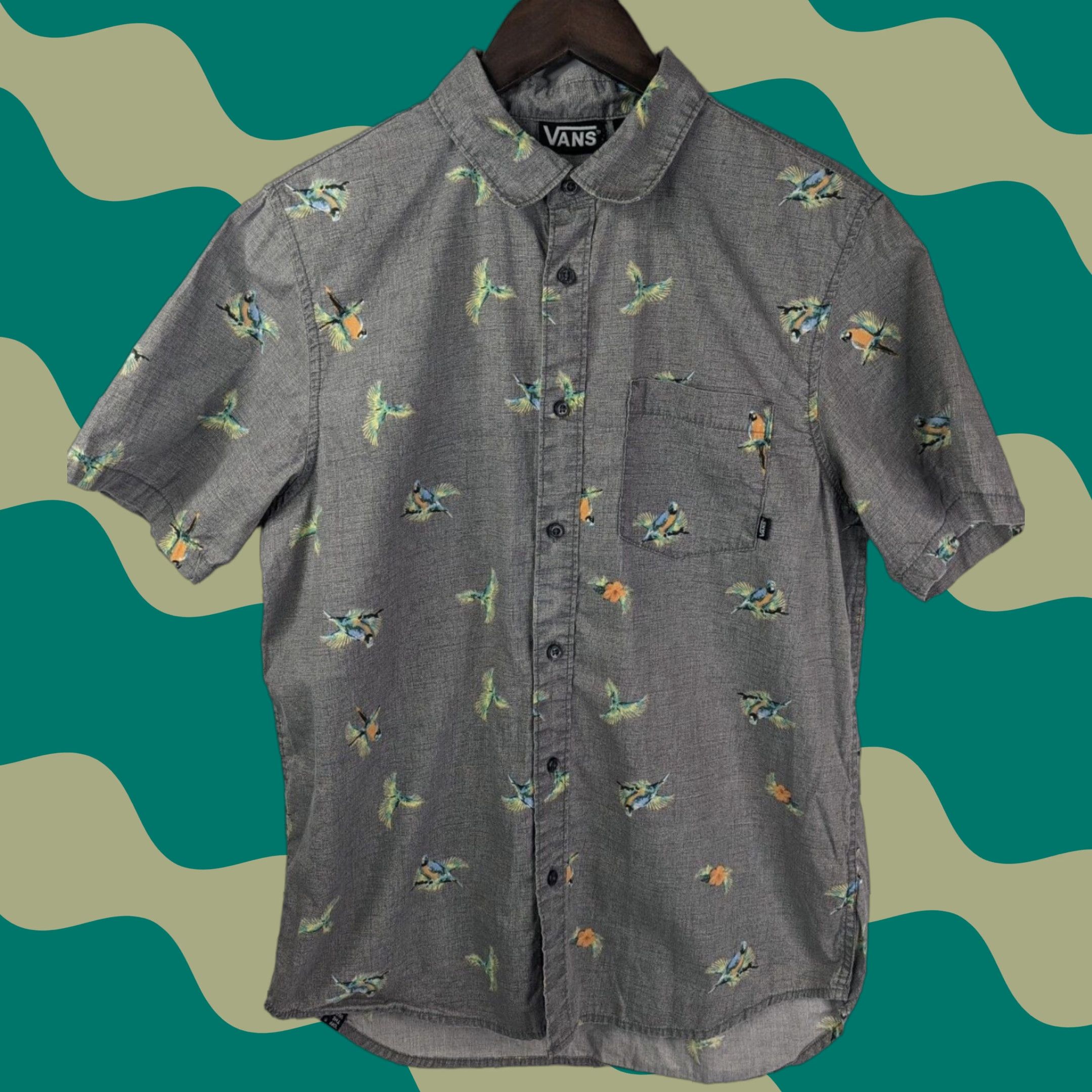 Vans Vans Button-Up Shirt Men's Small Short Sleeve Gray All Over Print Parrot Print Size US S / EU 44-46 / 1 - 1 Thumbnail