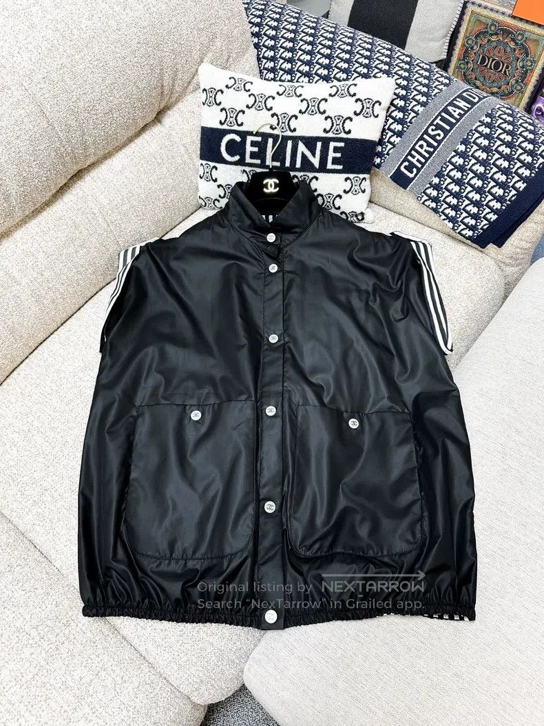 Chanel Chanel 24M coco beach series black inner patch black and w Size M / US 6-8 / IT 42-44 - 2 Thumbnail