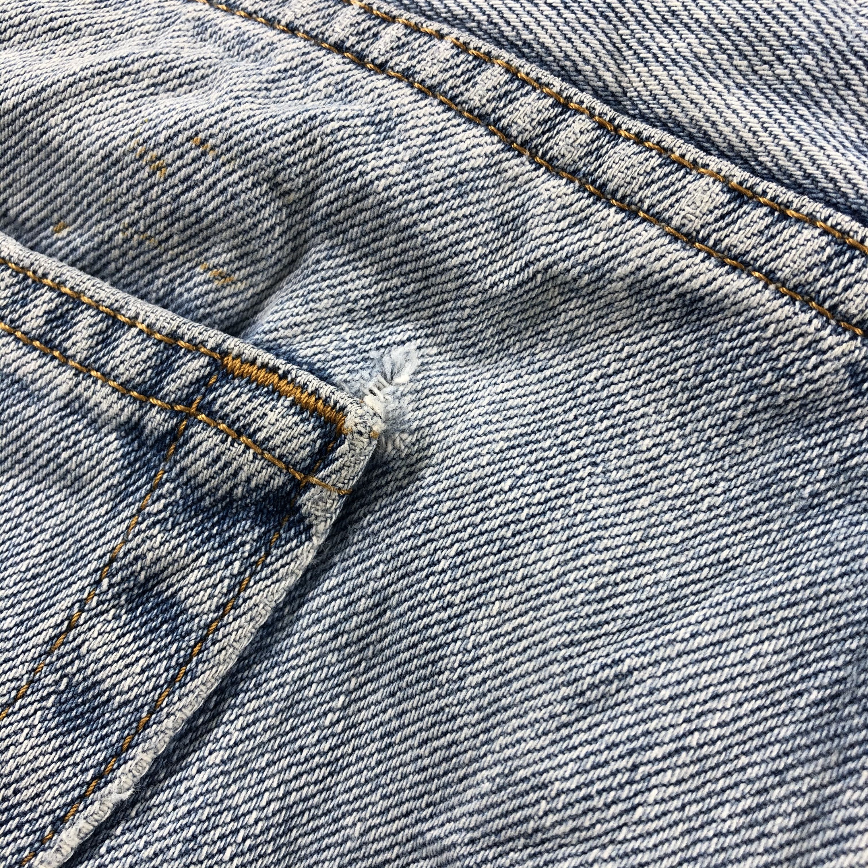 Levi's Vintage Blue Wash Levis 550 Jeans-J2377 Size US 33 - 8 Thumbnail