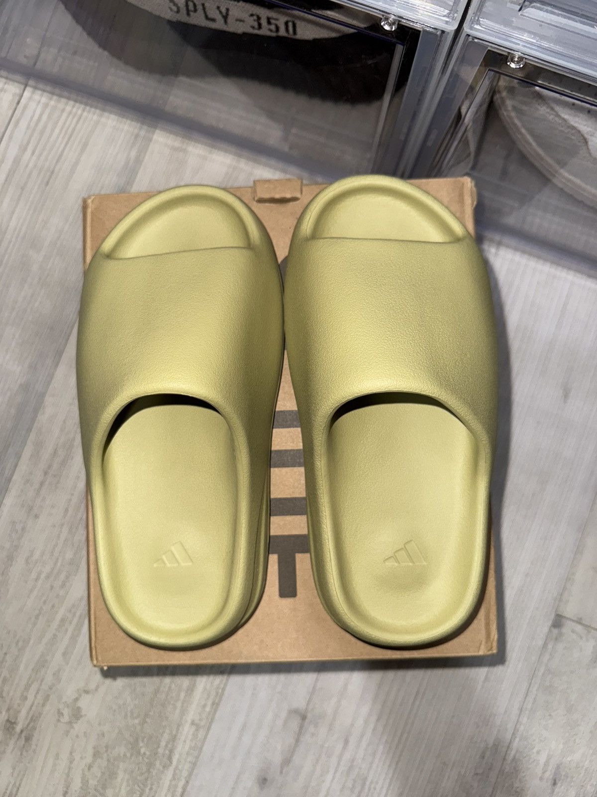 Adidas × Kanye West Adidas Yeezy Slide Resin 2022 Size US 5 / EU 37 - 6 Thumbnail