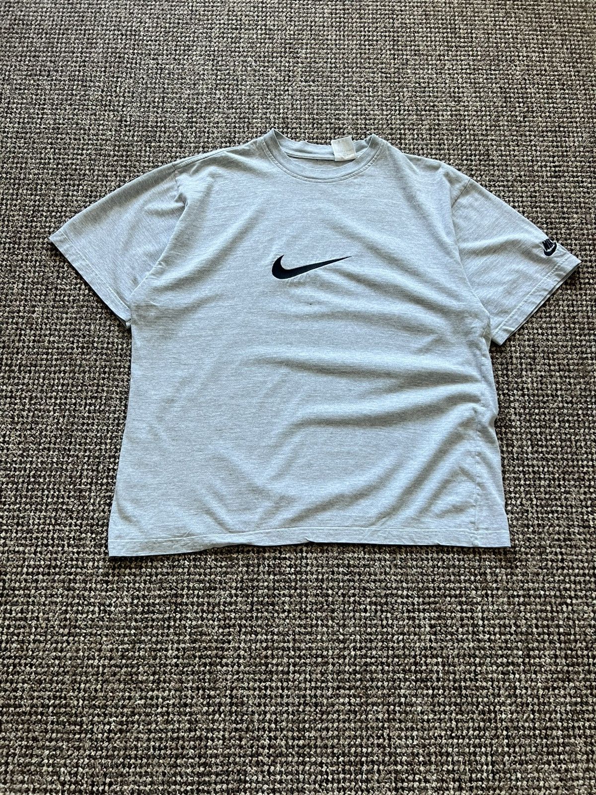 Nike Vintage Nike Tee T-Shirt Big Logo Swoosh Size US L / EU 52-54 / 3 - 4 Thumbnail