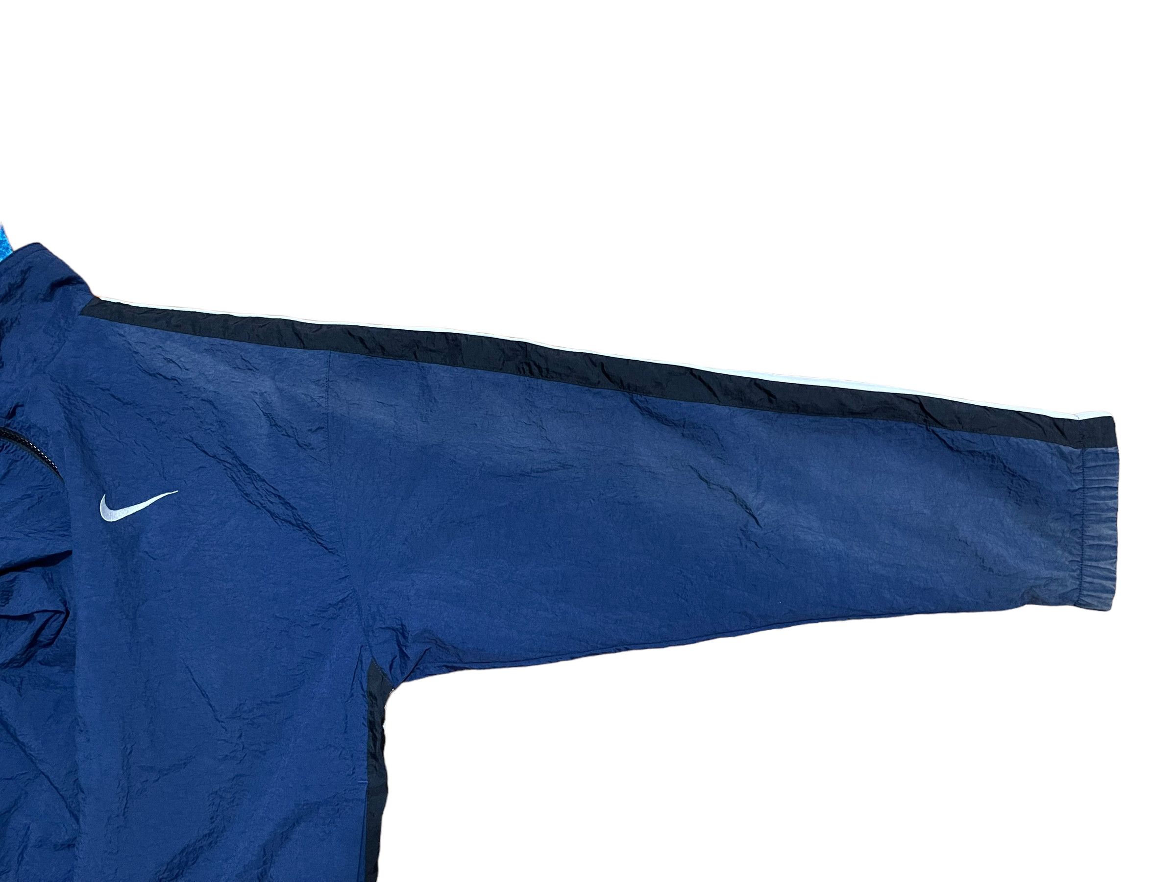 Nike Vintage Nike Swoosh Windbreaker Jacket Size US L / EU 52-54 / 3 - 13 Thumbnail