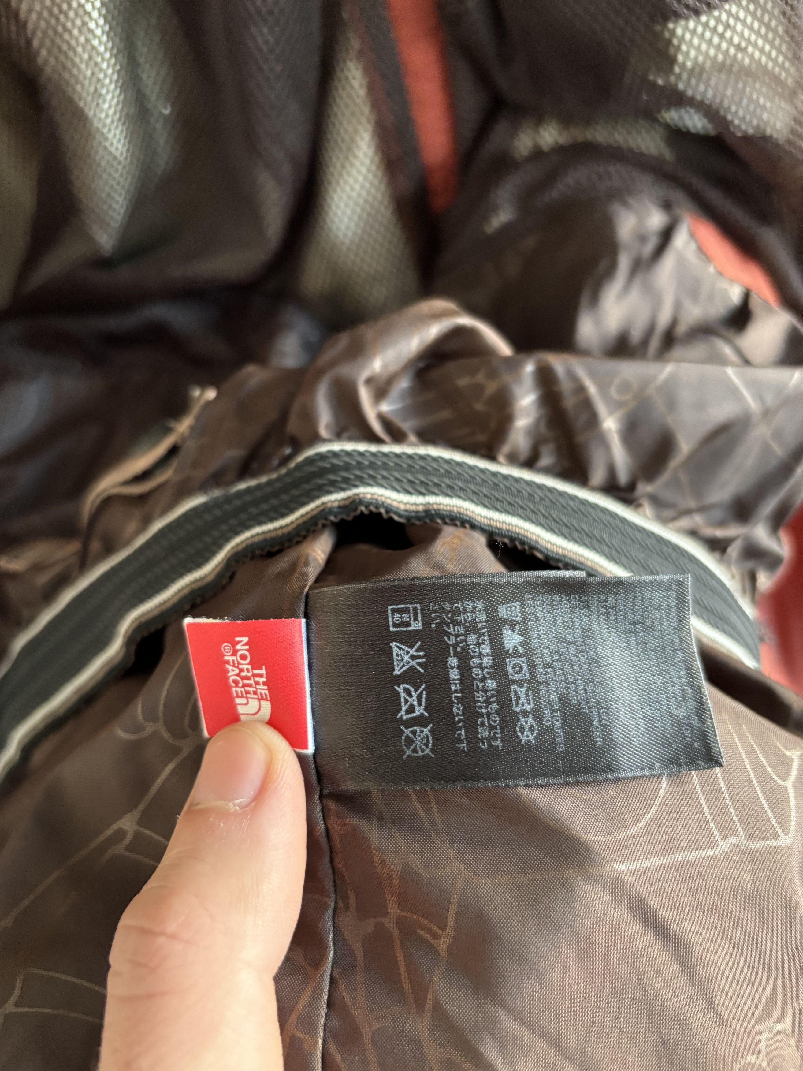 The North Face Vintage The North Face 90s Cryptic Snow Jacket Size US L / EU 52-54 / 3 - 15 Thumbnail
