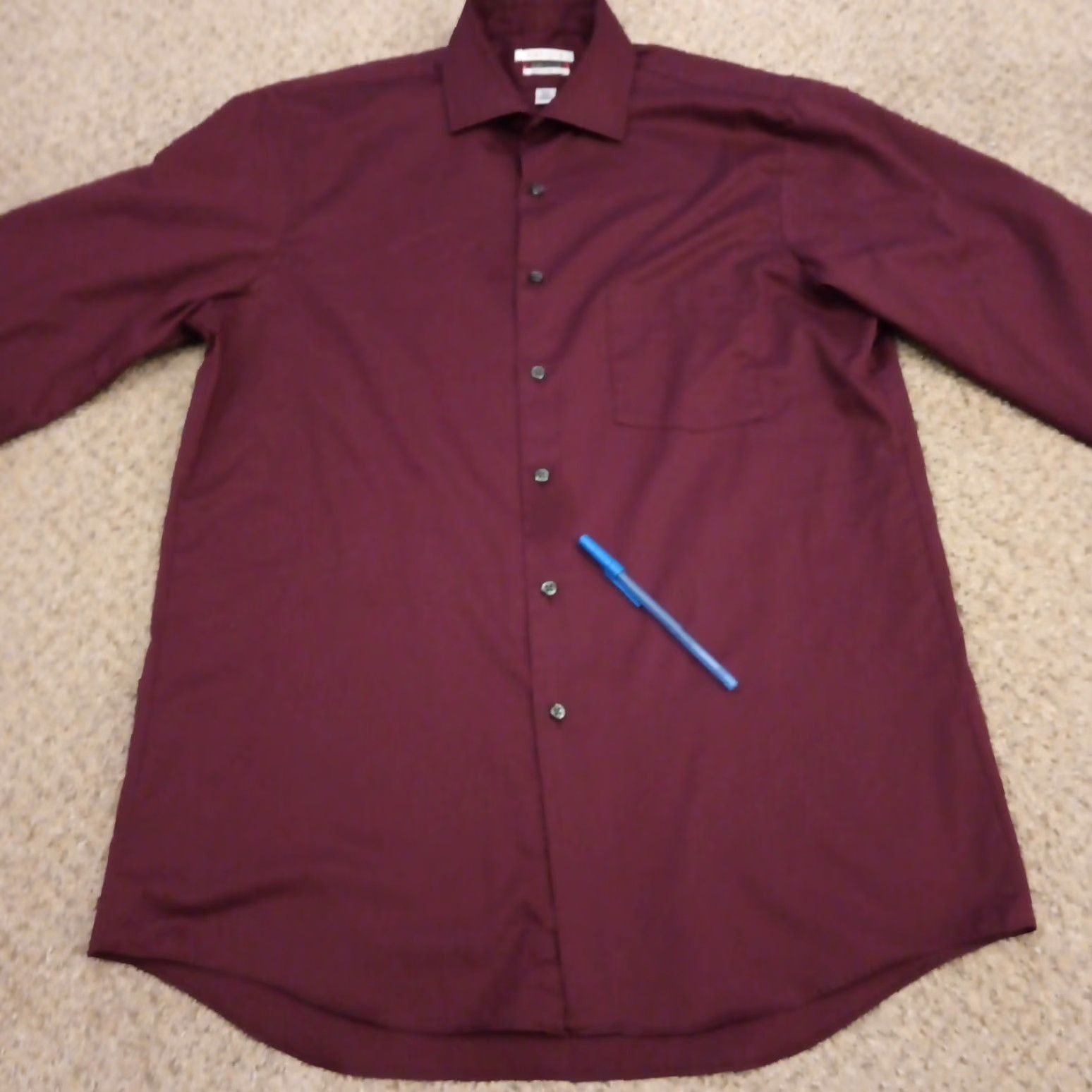 Van Heusen **Van Heusen Mens Button-Up Long Sleeve Red Collar Shirt** User: **Van Heusen Mens Long Sleeve Button-Up Red Collar Shirt** Size US L / EU 52-54 / 3 - 4 Thumbnail
