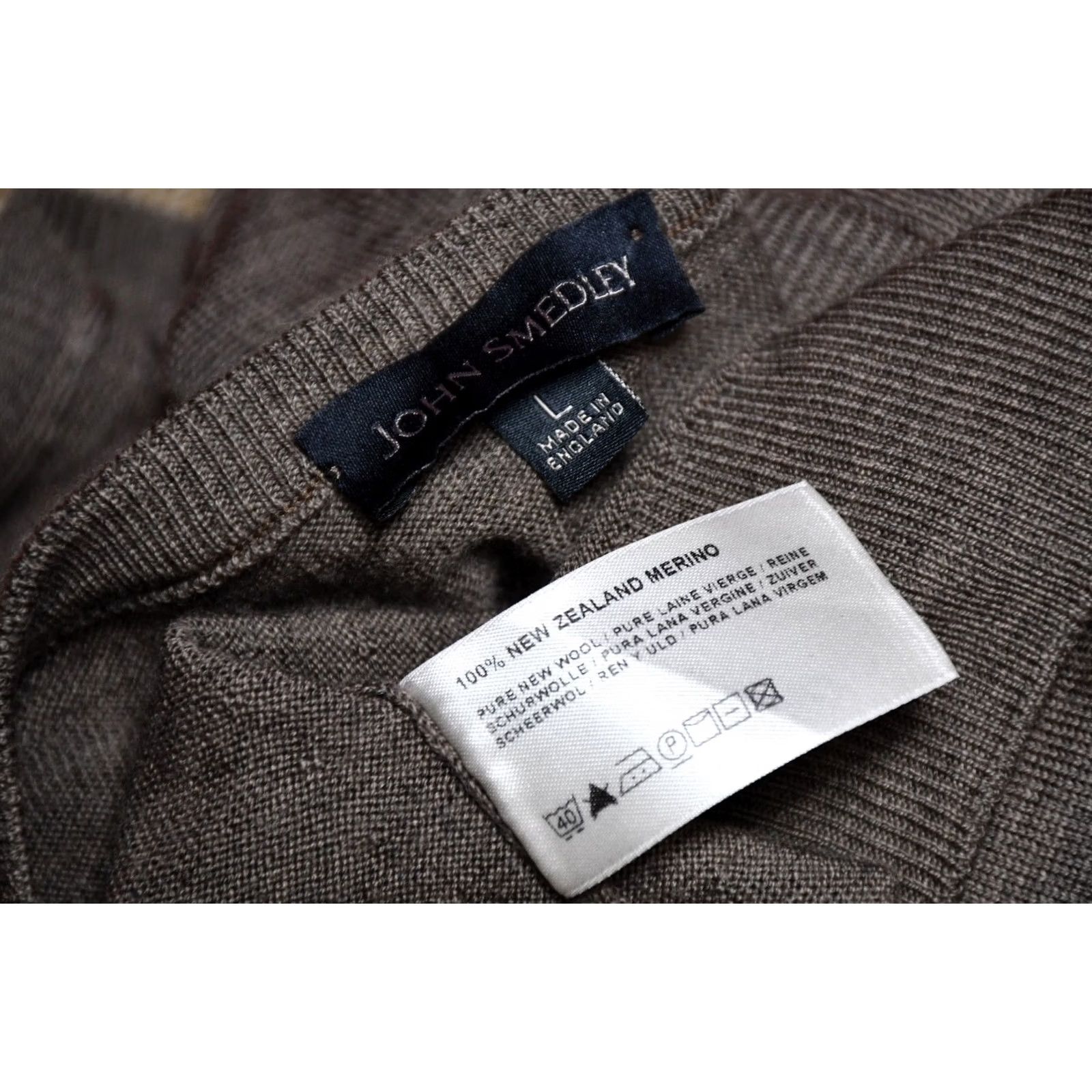 John Smedley John Smedley Merino Wool Vest Sweater L Men Brown V-Neck Jacket Style Shirt Size US L / EU 52-54 / 3 - 5 Thumbnail