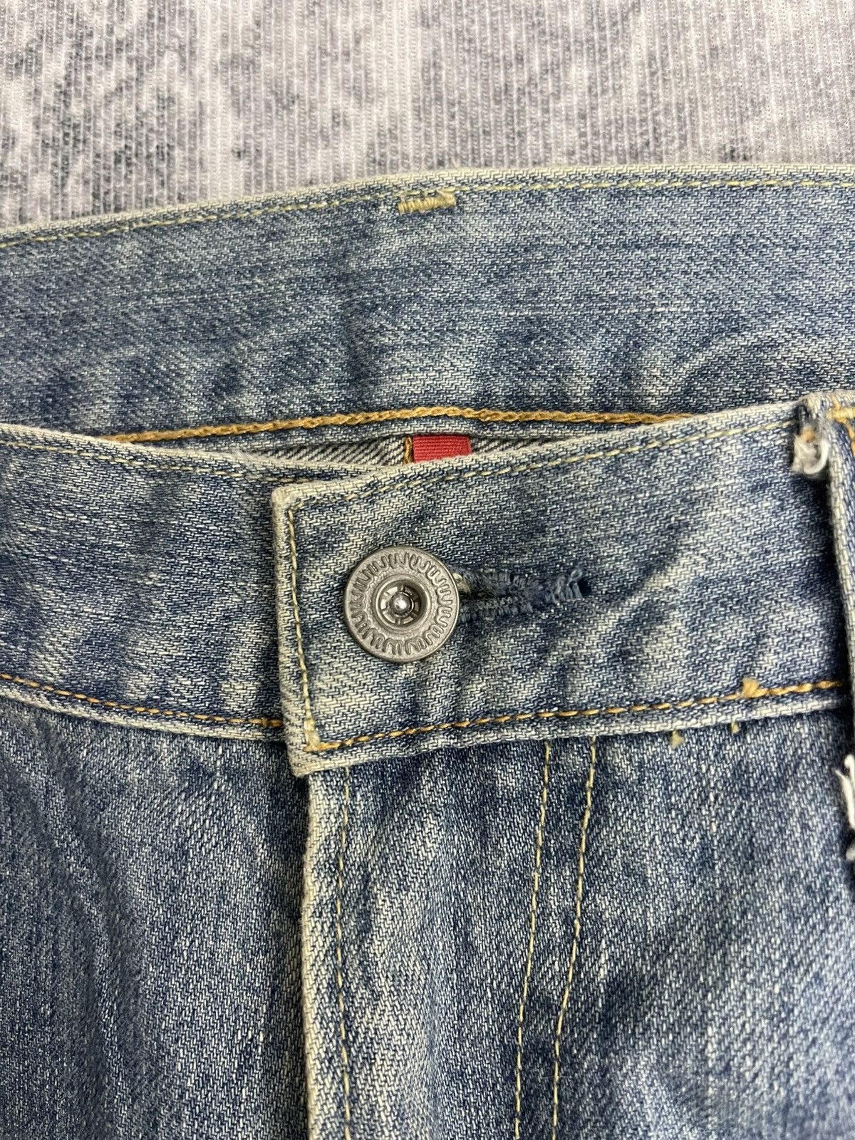 Uniqlo Vintage Uniqlo UJ S002 Faded Blue Washed Denim Size US 31 - 4 Thumbnail