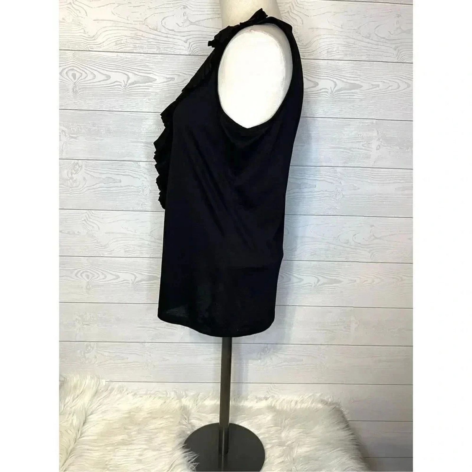 Other Talbots black sleeveless top pleated ruffle trim Size medium Size M / US 6-8 / IT 42-44 - 4 Thumbnail