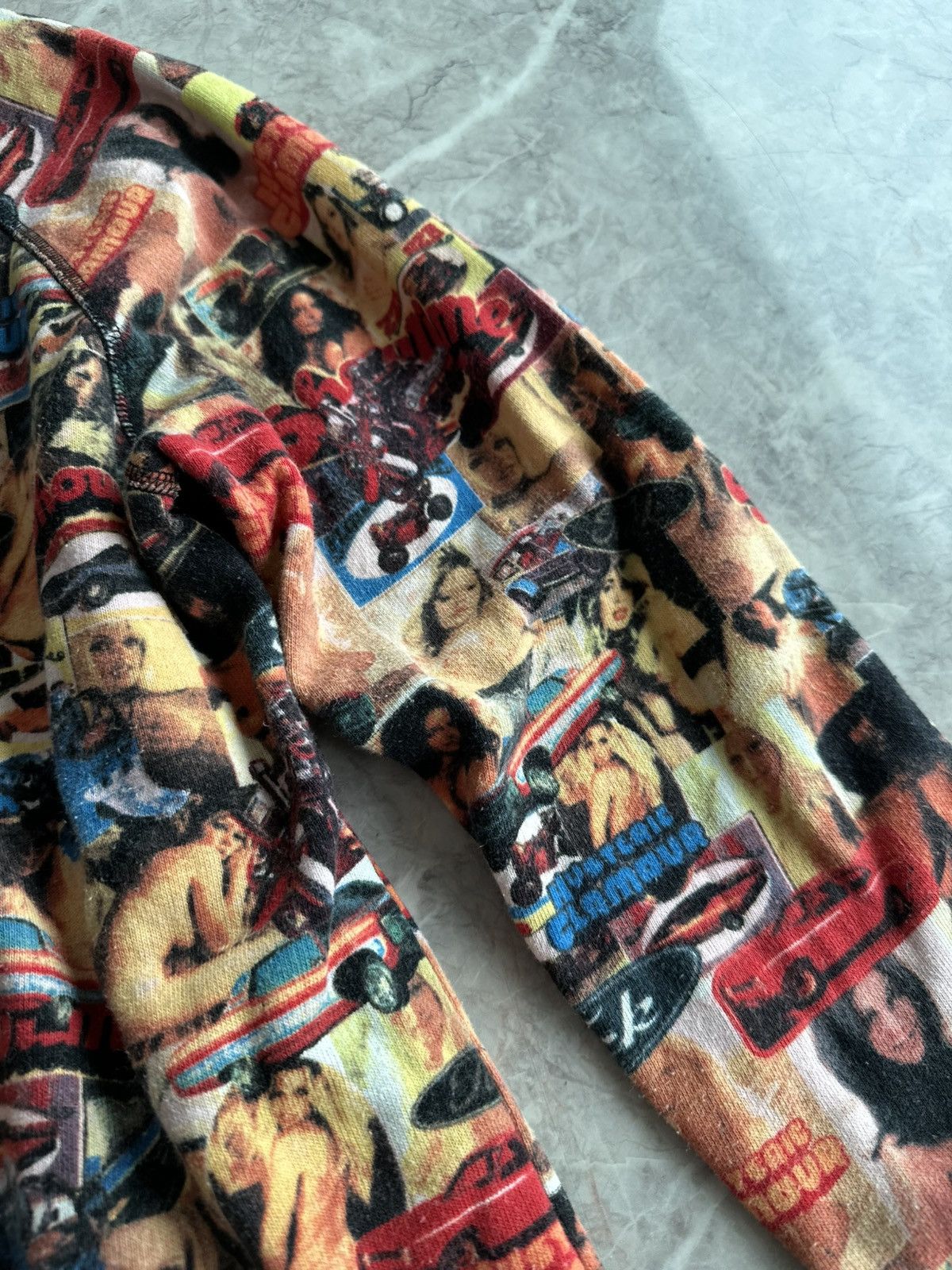 Hysteric Glamour × Playboy Hysteric Glamour 1990s Collage Car and Topless Woman Sweater Size ONE SIZE - 6 Thumbnail
