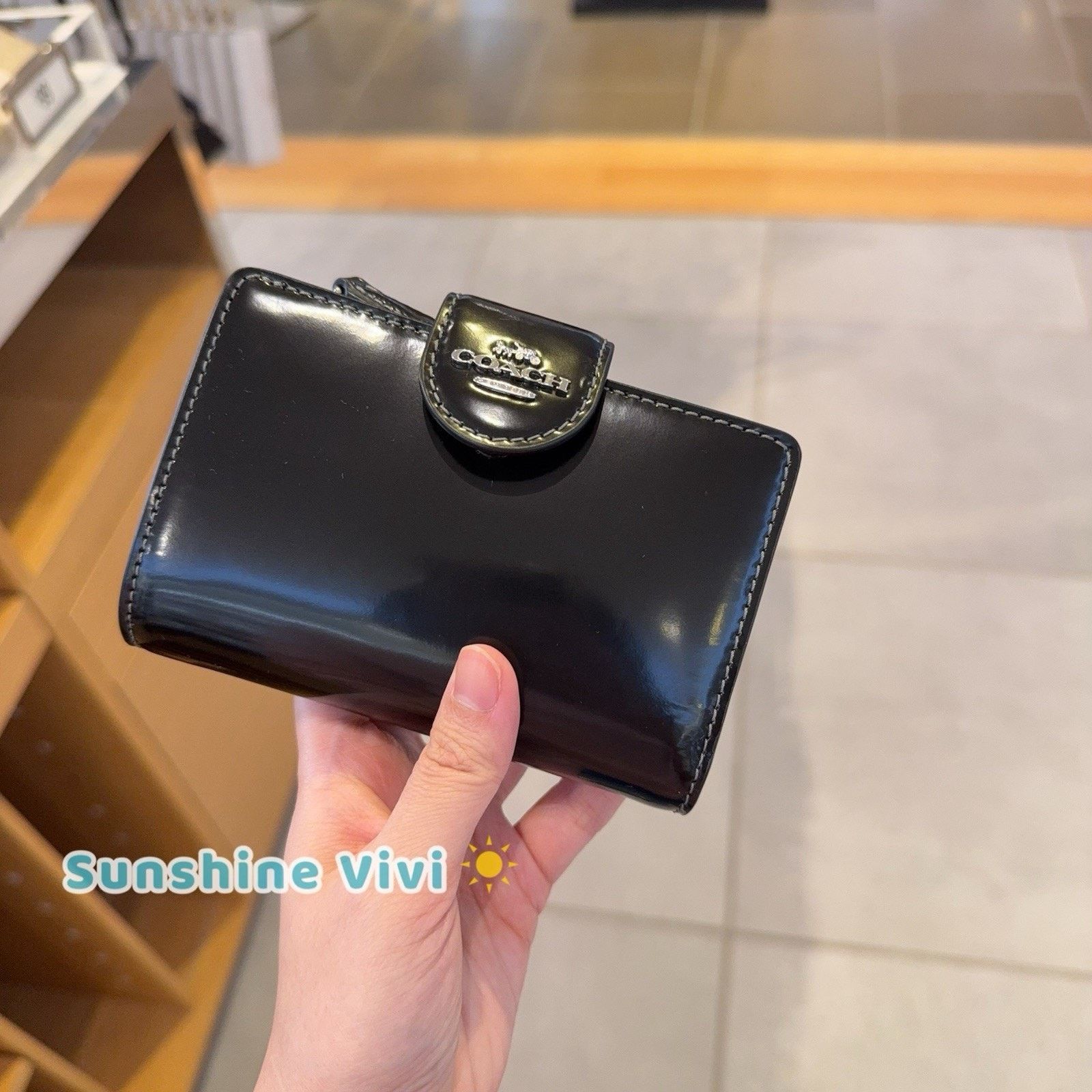 Coach NWT Coach CW526 Medium Corner Zip Wallet leather Black Size ONE SIZE - 4 Thumbnail