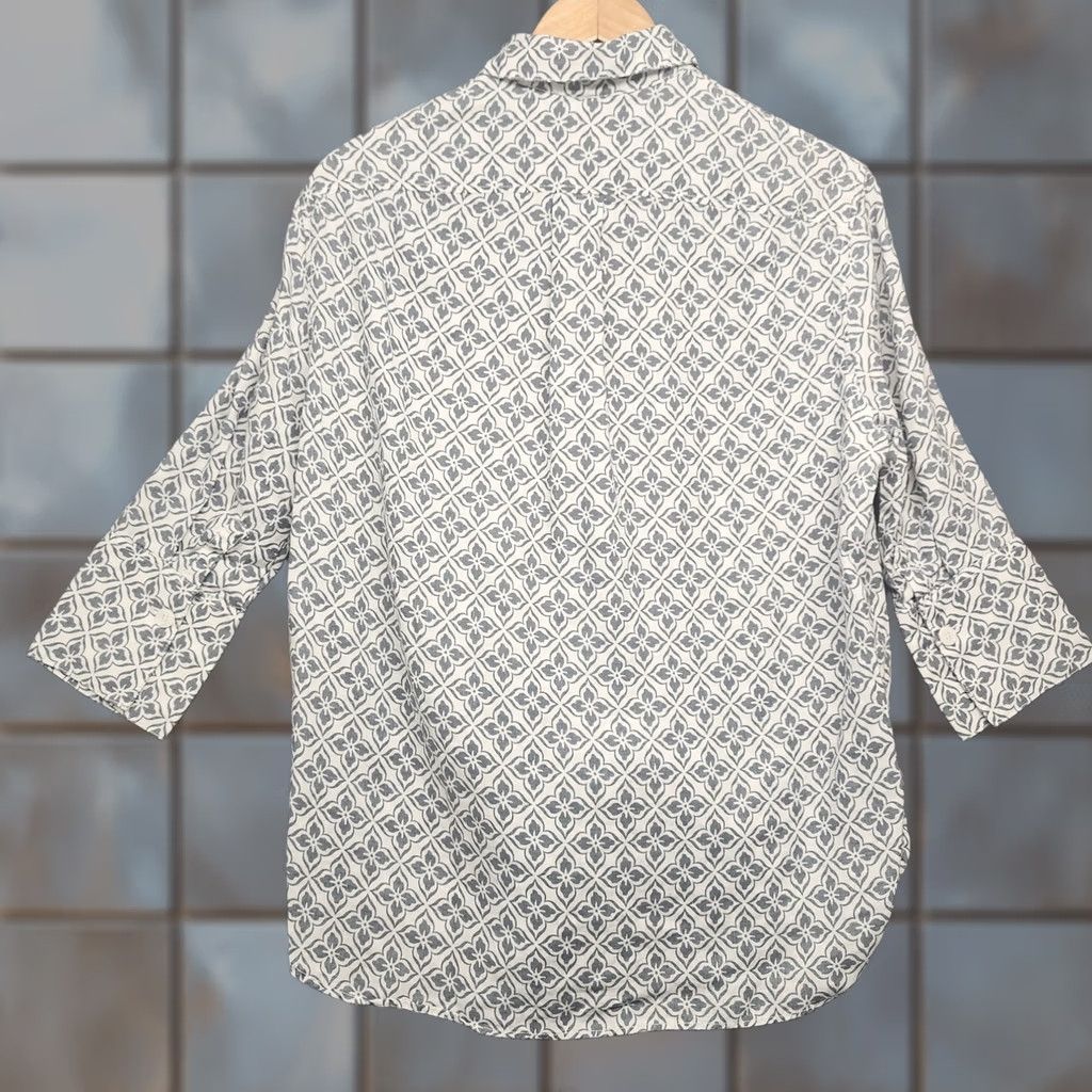 Zara VINTAGE Zara Top Womens XS Grey Geometric Floral 100% Linen Lagenlook Womens XS Gray Geometric Floral Linen Button-Up Collared Mens? Size XS / US 0-2 / IT 36-38 - 1 Thumbnail