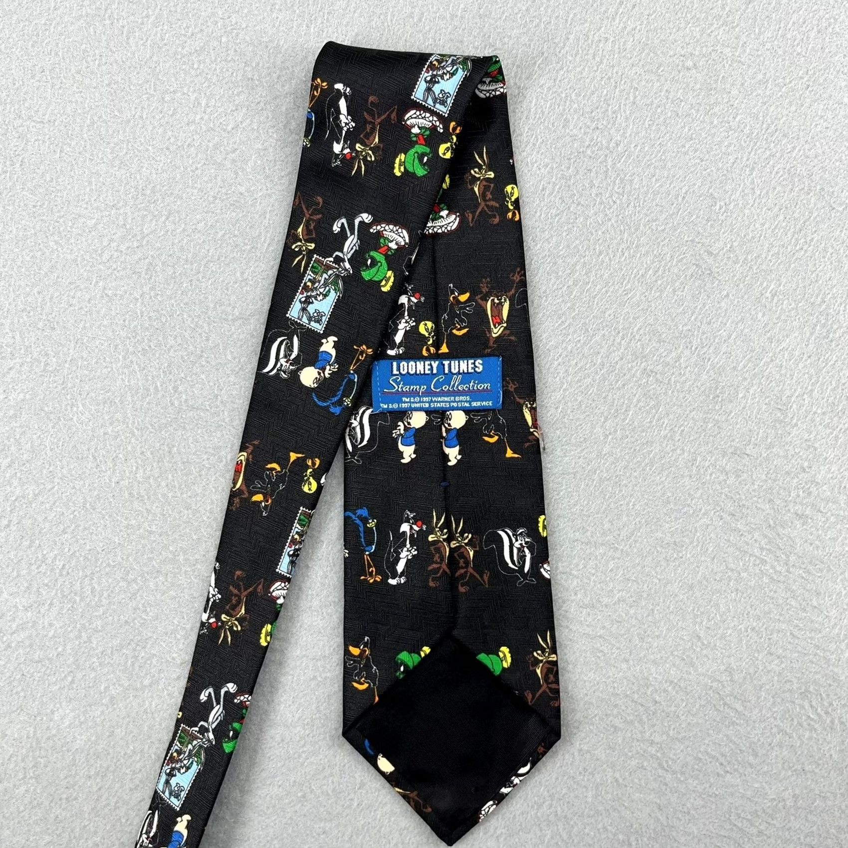Vintage VINTAGE Looney Tunes Tie Black Necktie Bugs Bunny Daffy Duck 1997 Stamp Collection Mens One Size Size ONE SIZE - 3 Thumbnail